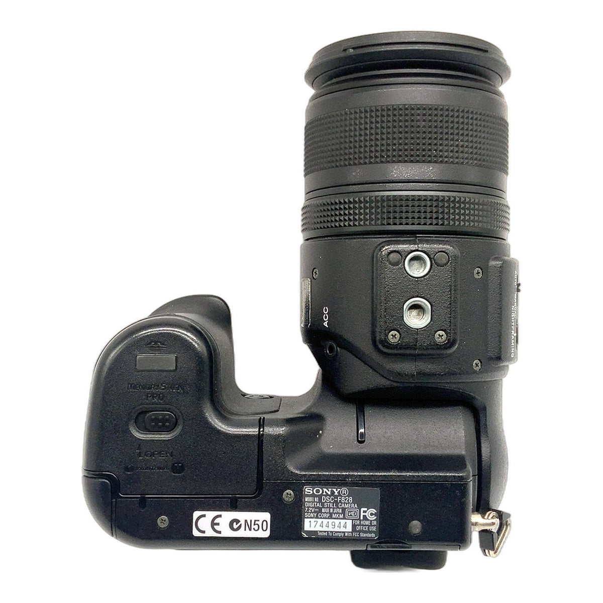 Sony Cyber-shot DSC-F828 Bridgekamera 8.0MP Digitalkamera Bridge Camera