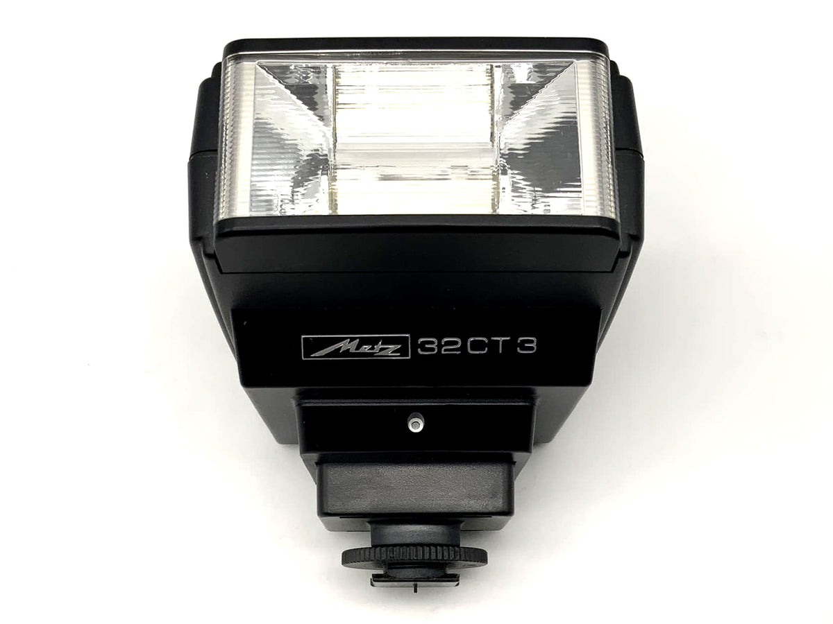Metz 32 CT 3 Flash Unit Center Contact Universal Flash Attachment Flash Light