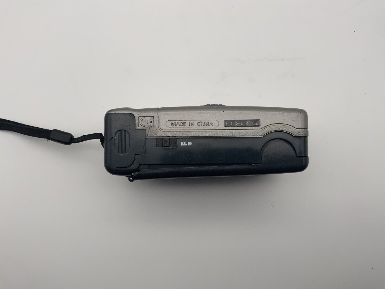 Appareil photo argentique Nikon EF300, autofocus AF, objectif Nikon 29 mm DÉFECTUEUX
