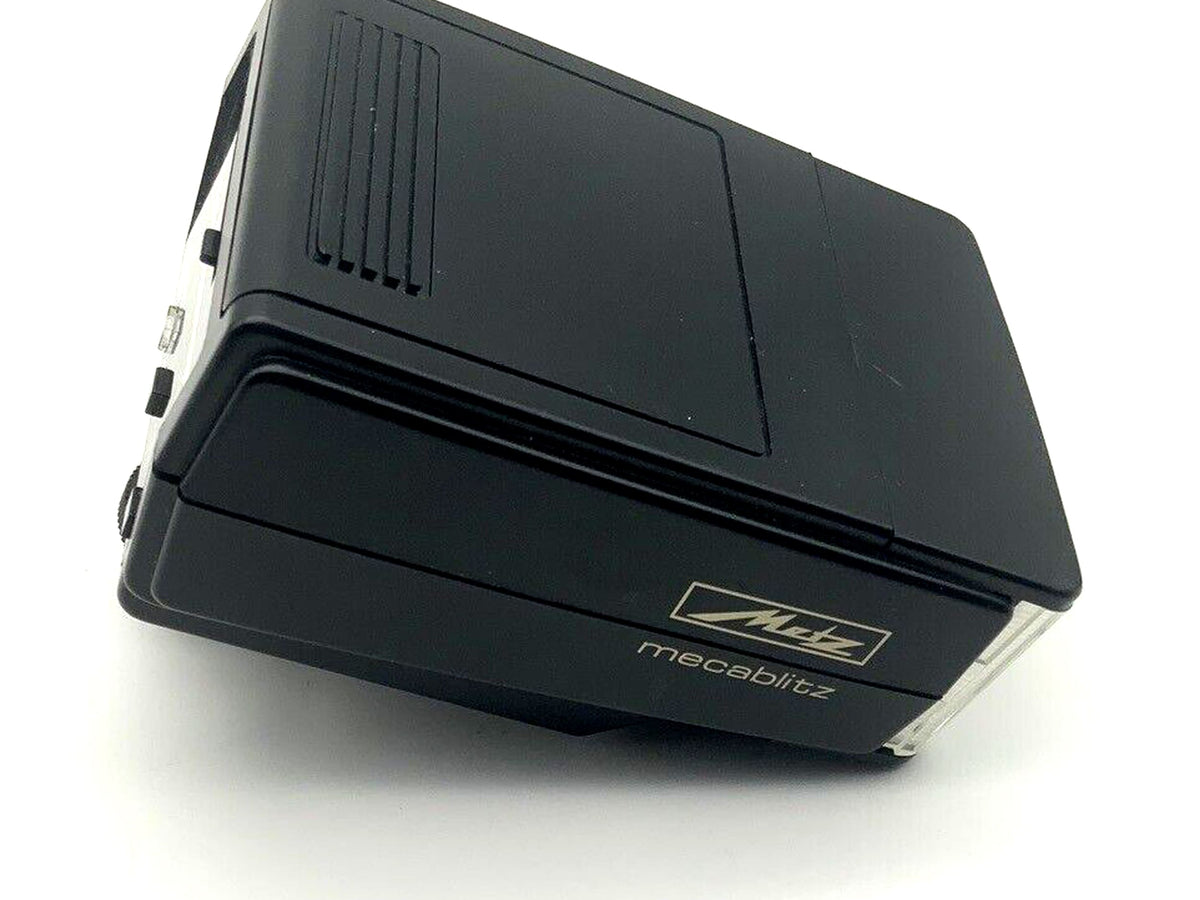 Metz mecablitz 28 M-1 analog flash unit, clip-on flash light