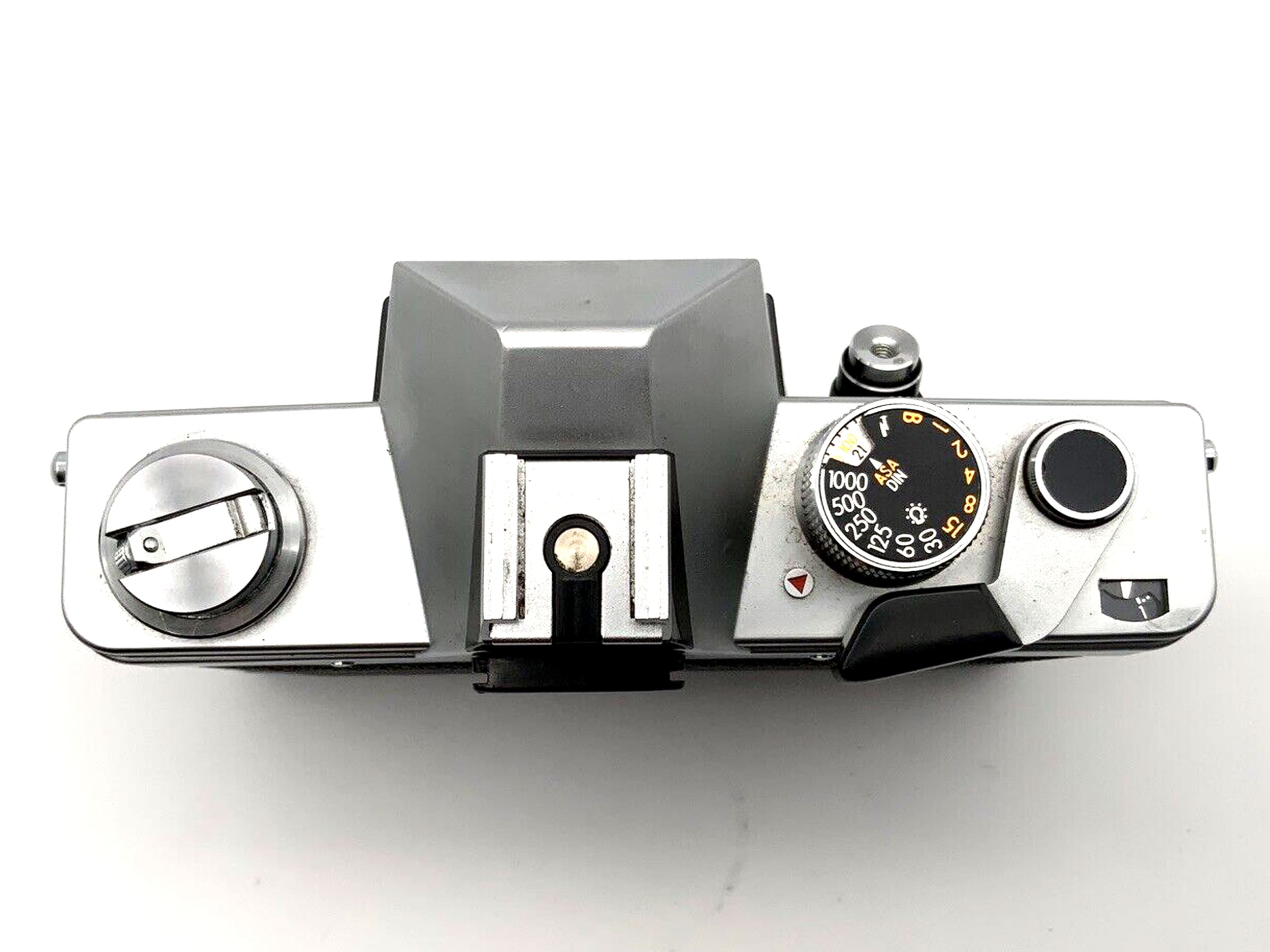 Praktica L2 M42 mech 35mm SLR camera body