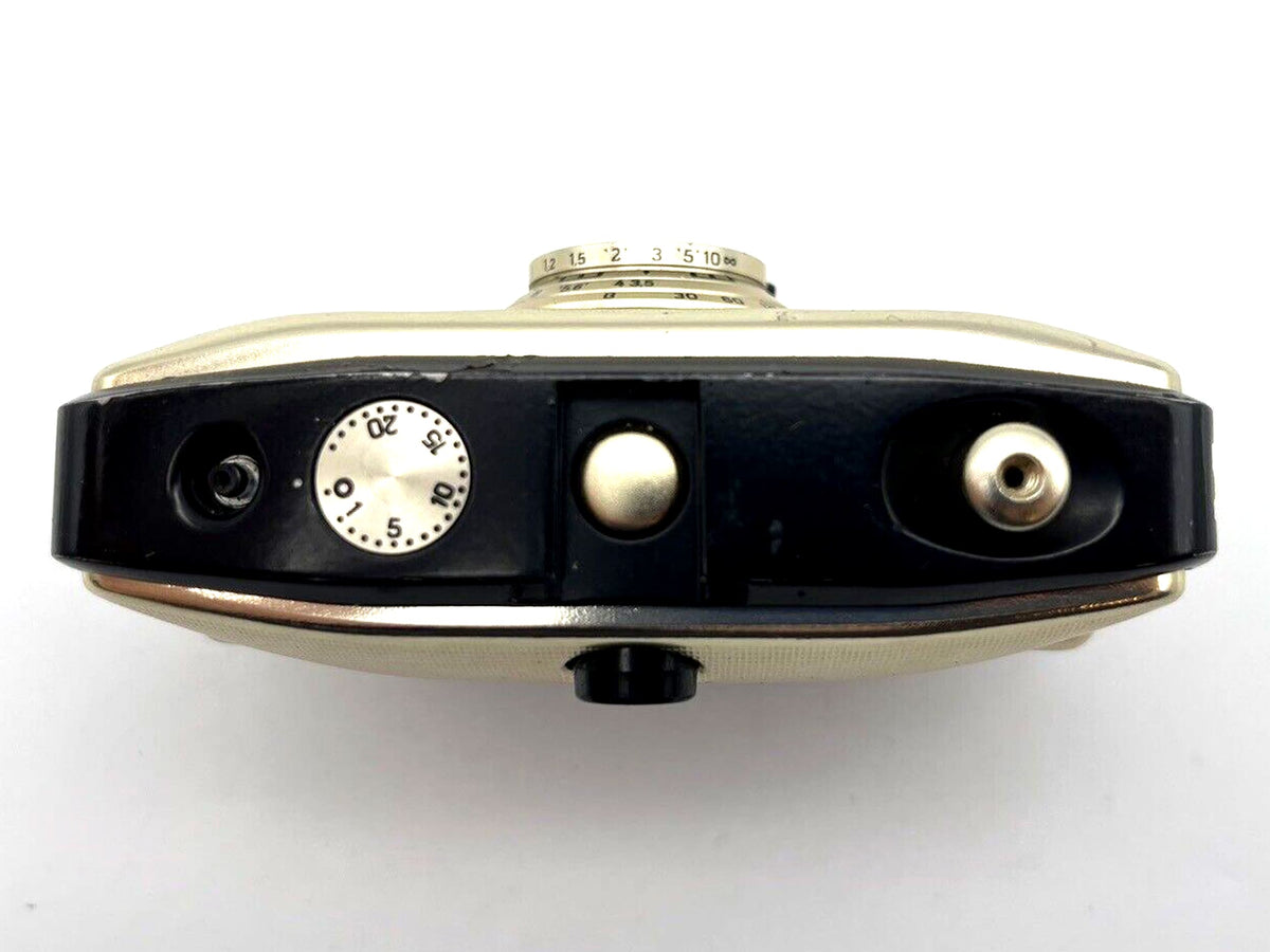Pentacon Penti II Meyer Optik Domiplan 3.5/30, appareil photo compact argentique 35 mm