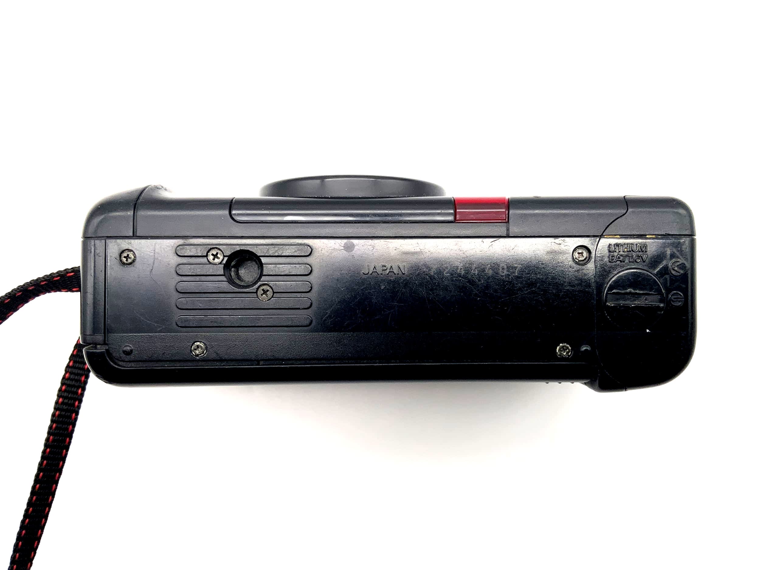 Appareil photo compact Nikon TW 2, format 35 mm
