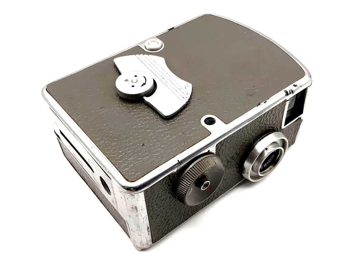 Caméra argentique Pentacon AK8, objectif 16 mm, Carl Zeiss Triotar 2.8 10 mm