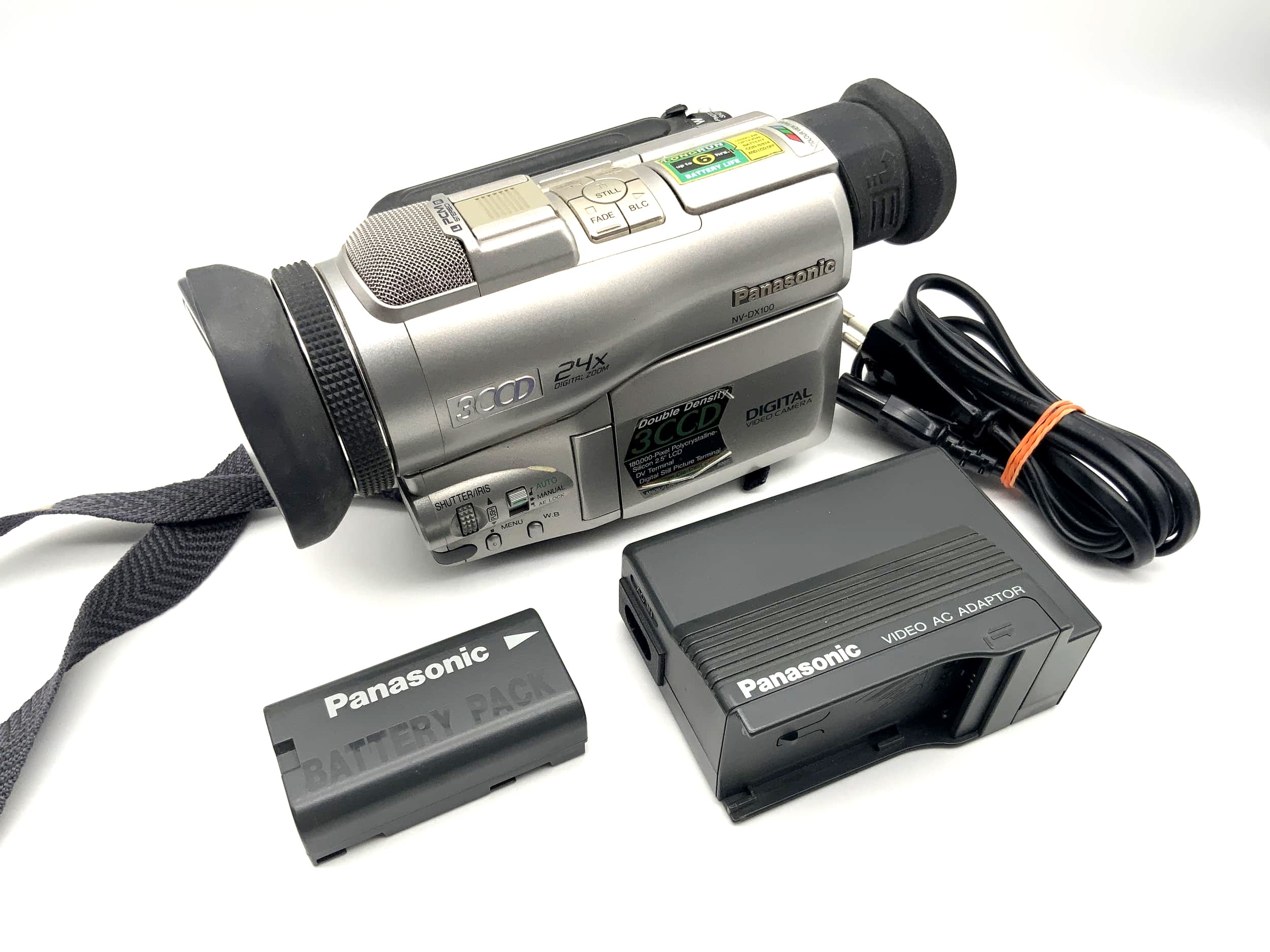 Caméscope Panasonic NV-DX100 3CCD NV-DX100EG avec batterie