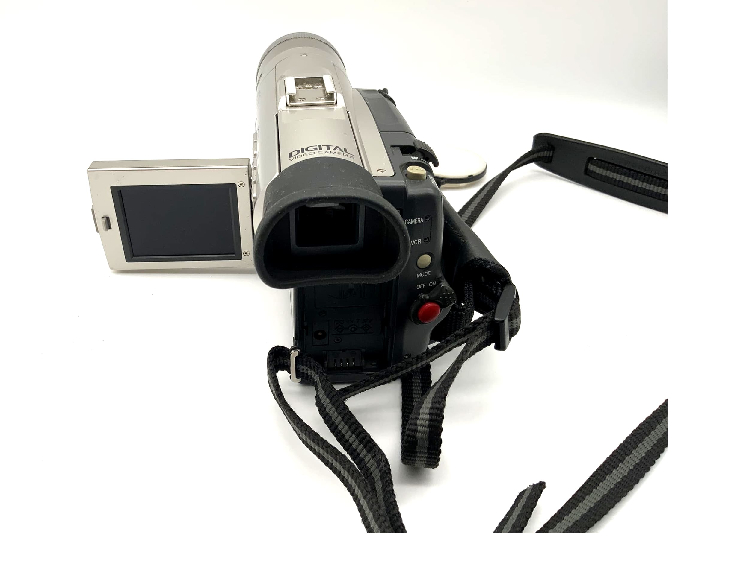 Panasonic NV-DS15 NV-DS15EG camcorder video camera with battery