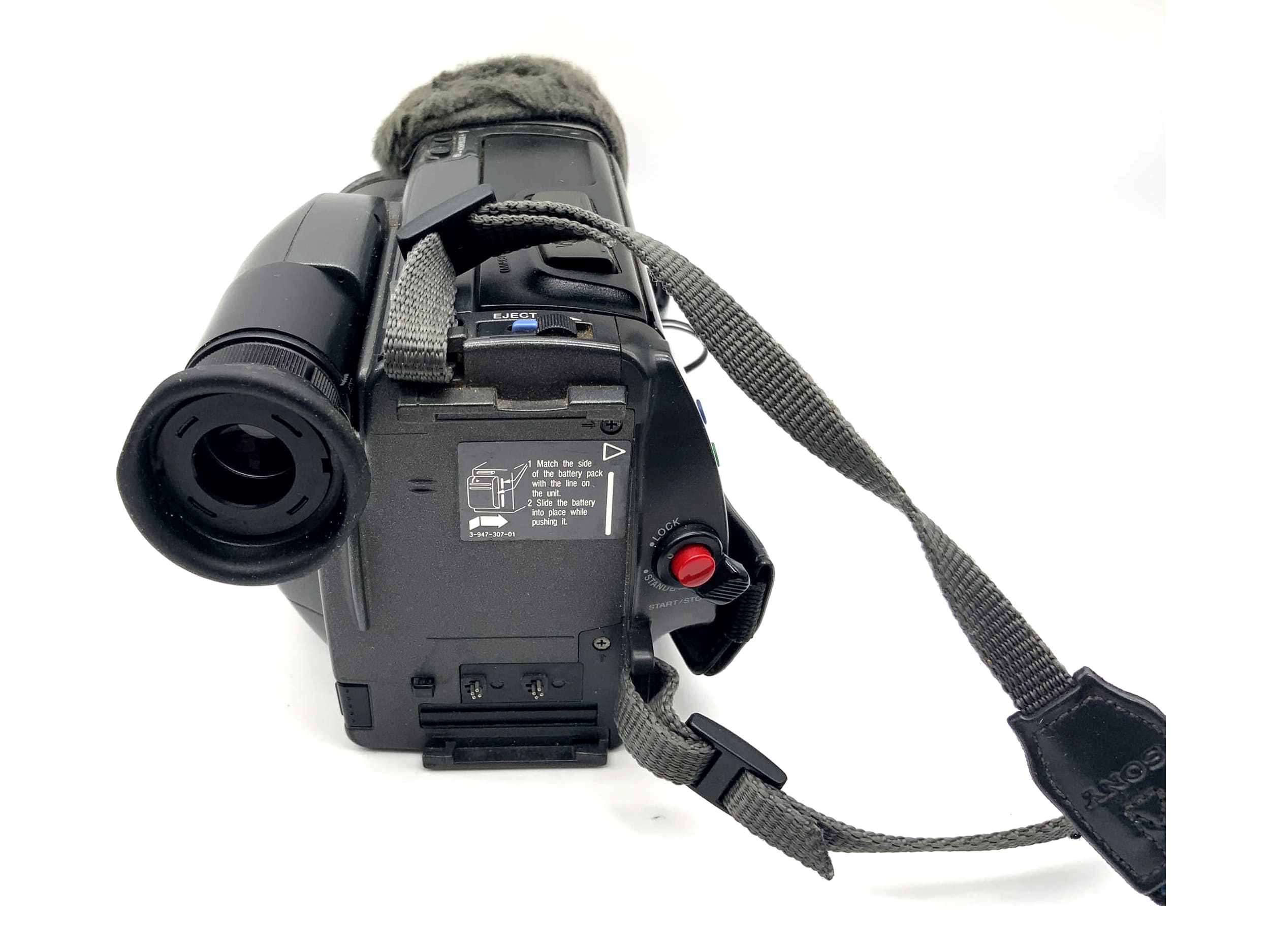Caméscope Sony Handycam Hi8 CCD-TR2000E avec batterie