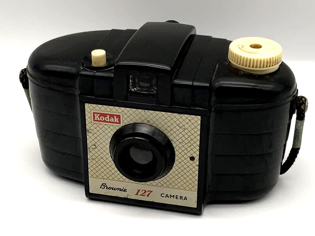 Appareil photo argentique Kodak Brownie 127, boîtier en bakélite, pellicule.