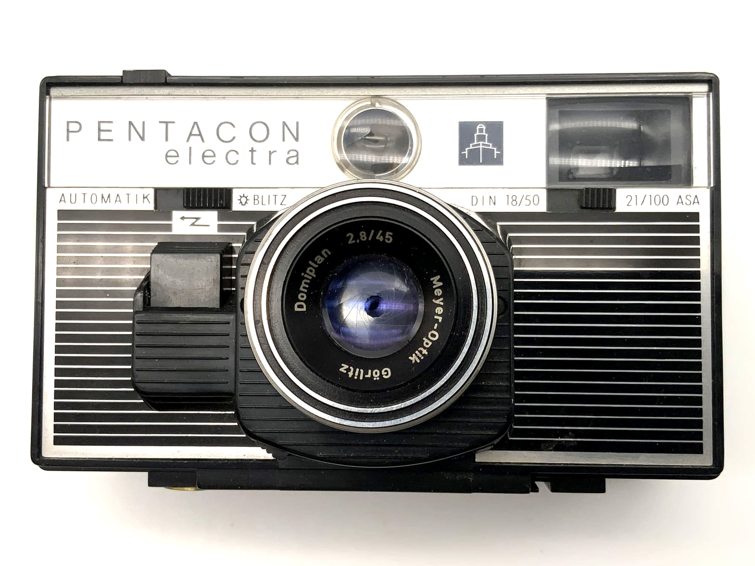 Pentacon Electra rangefinder camera with Domiplan 45mm 1:2.8 35mm compact camera