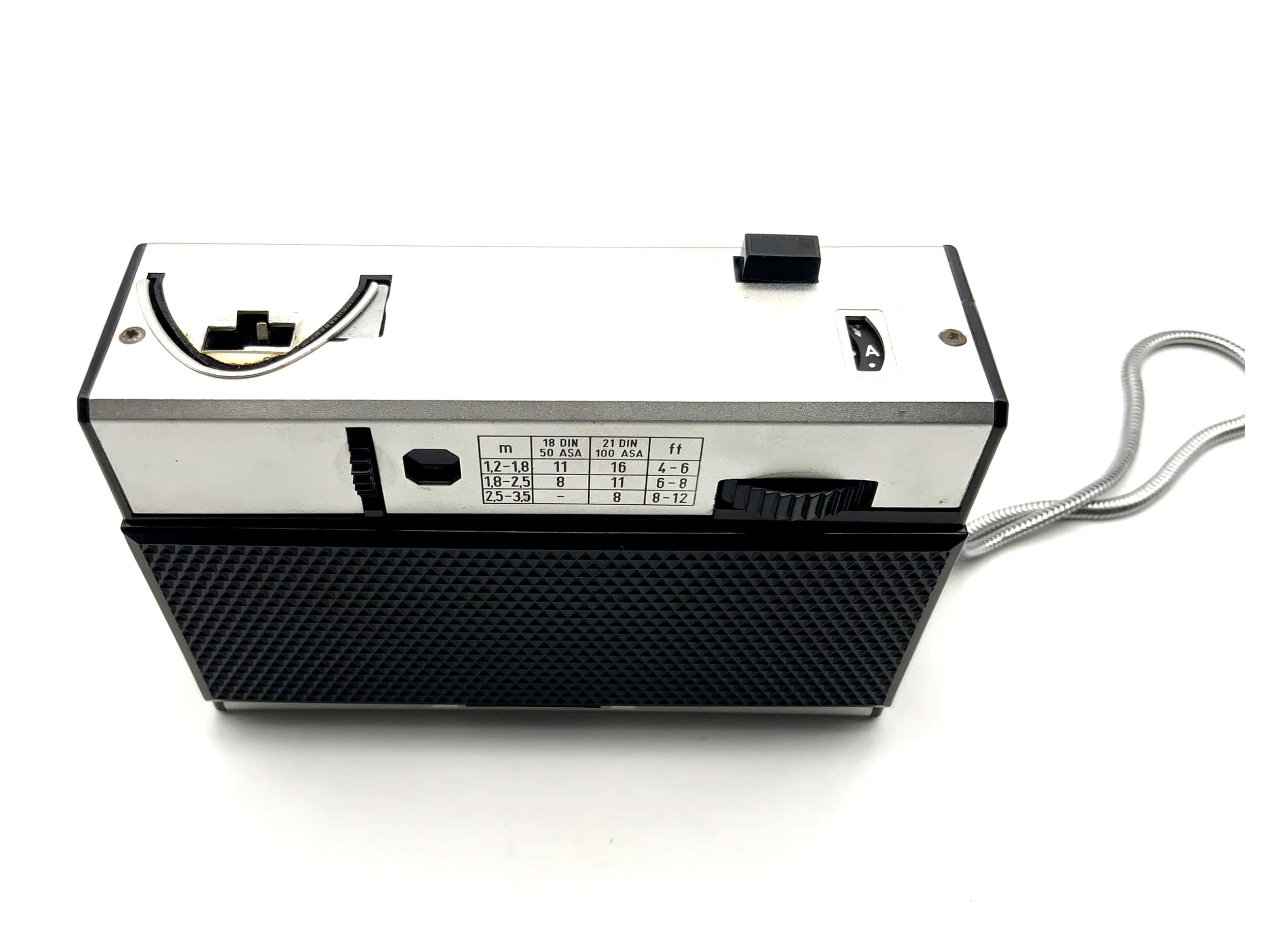 Appareil photo compact Agfa Iso-Rapid IF avec viseur et objectif Isinar 1:8 35 mm