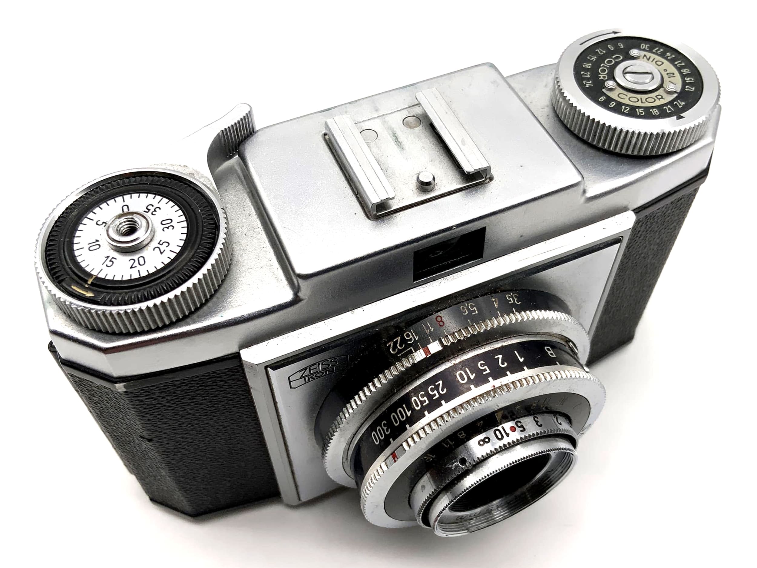 Zeiss Ikon Contina viewfinder camera with Novar Anastigmat 45mm 1:3.5 35mm Prontor-SVS