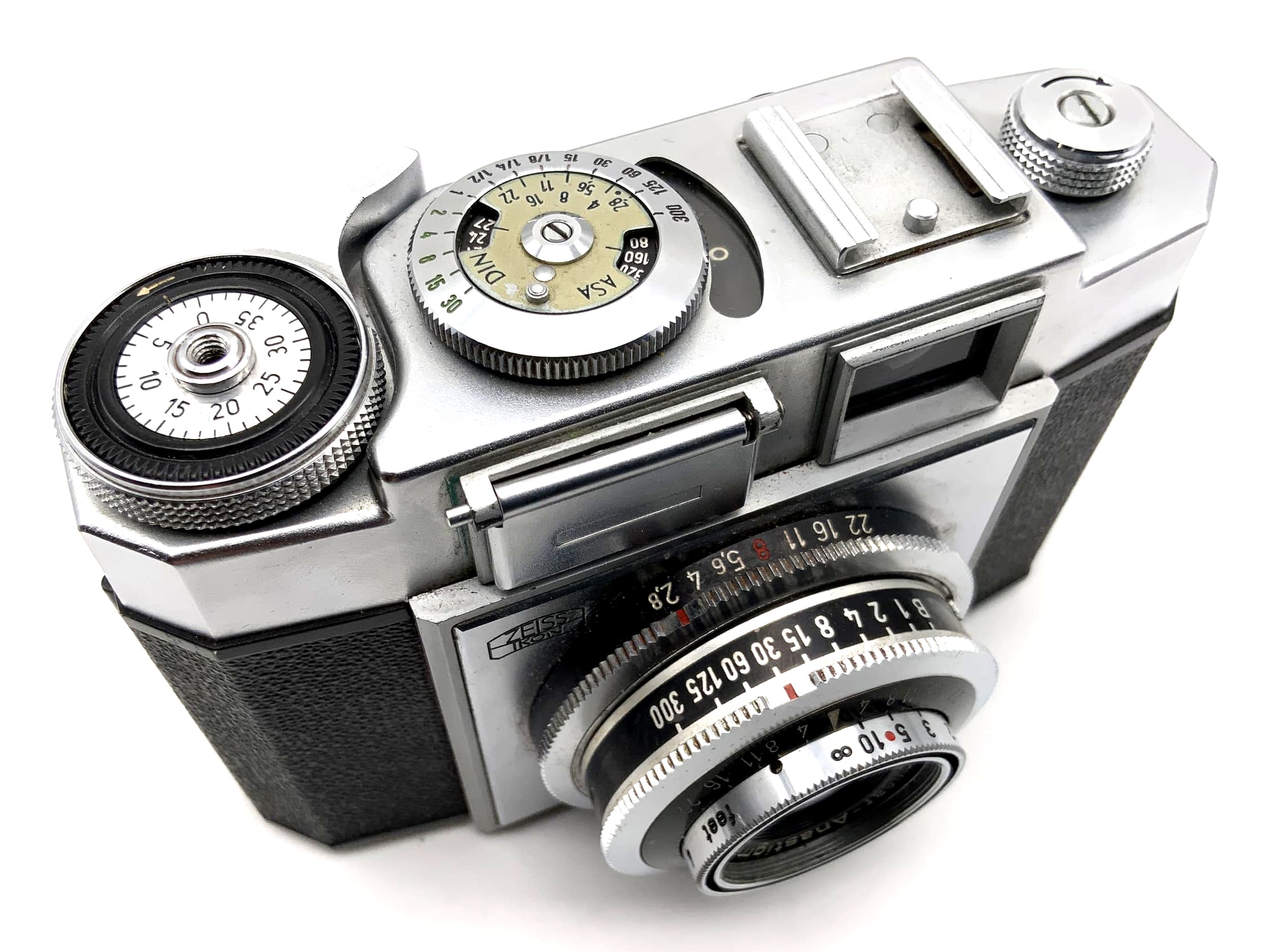 Zeiss Ikon Contina viewfinder camera with Novicar Anastigmat 45mm 1:2.8 35mm