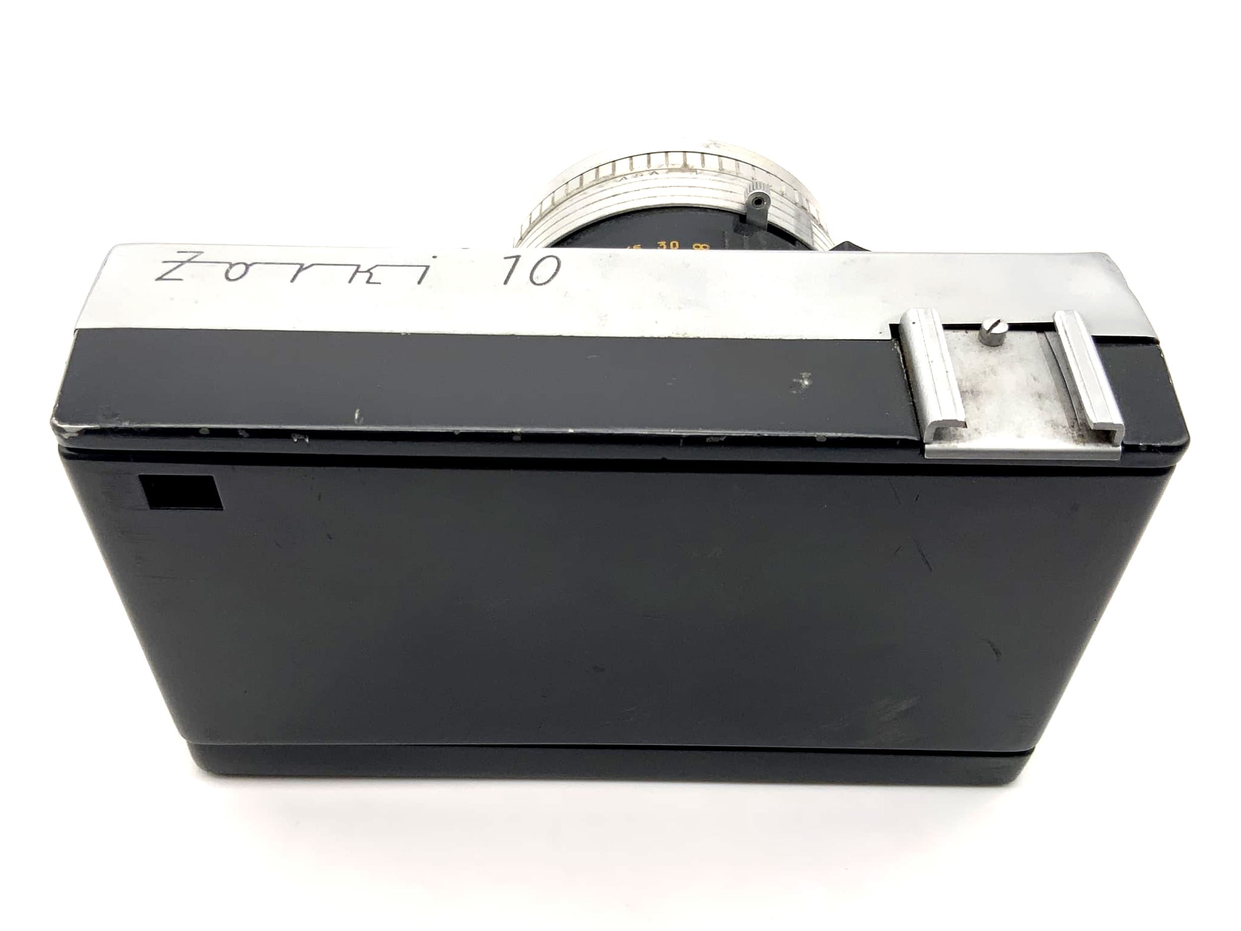 Appareil photo compact 35 mm KMZ Zorki 10 avec objectif Industar-63 45 mm f/2,8