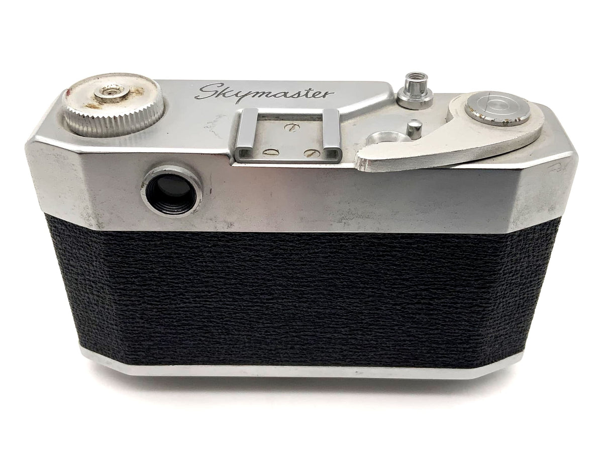 Skymaster vintage viewfinder camera with Luminor Anastigmat 45mm 1:2.8 35mm