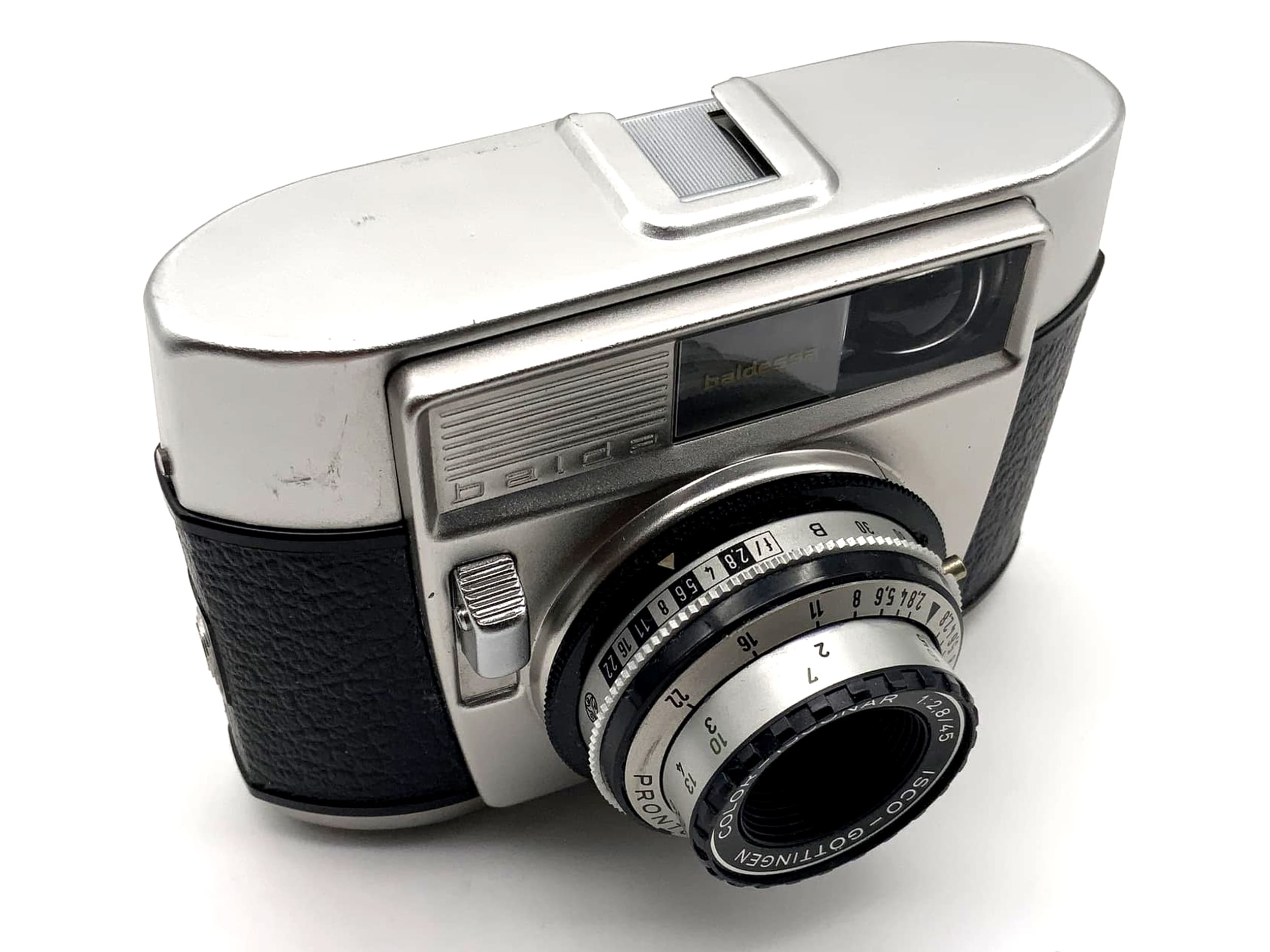 Balda Baldessa viewfinder camera with Color Isconar 45mm 1:2.8 35mm compact camera