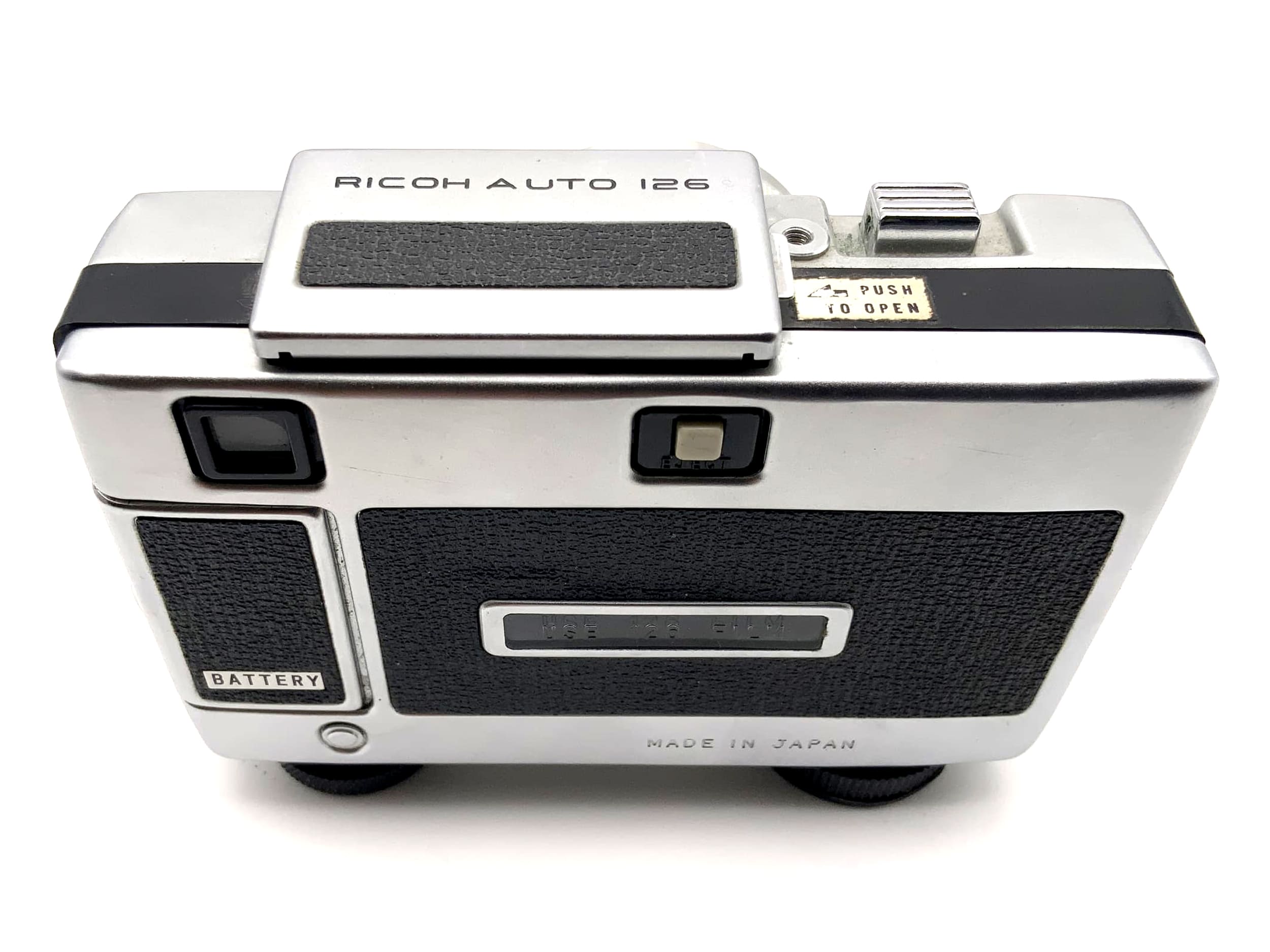 Appareil photo compact Ricoh Auto 126 avec viseur et objectif Rikenon 35 mm 1:2.8, format 126.