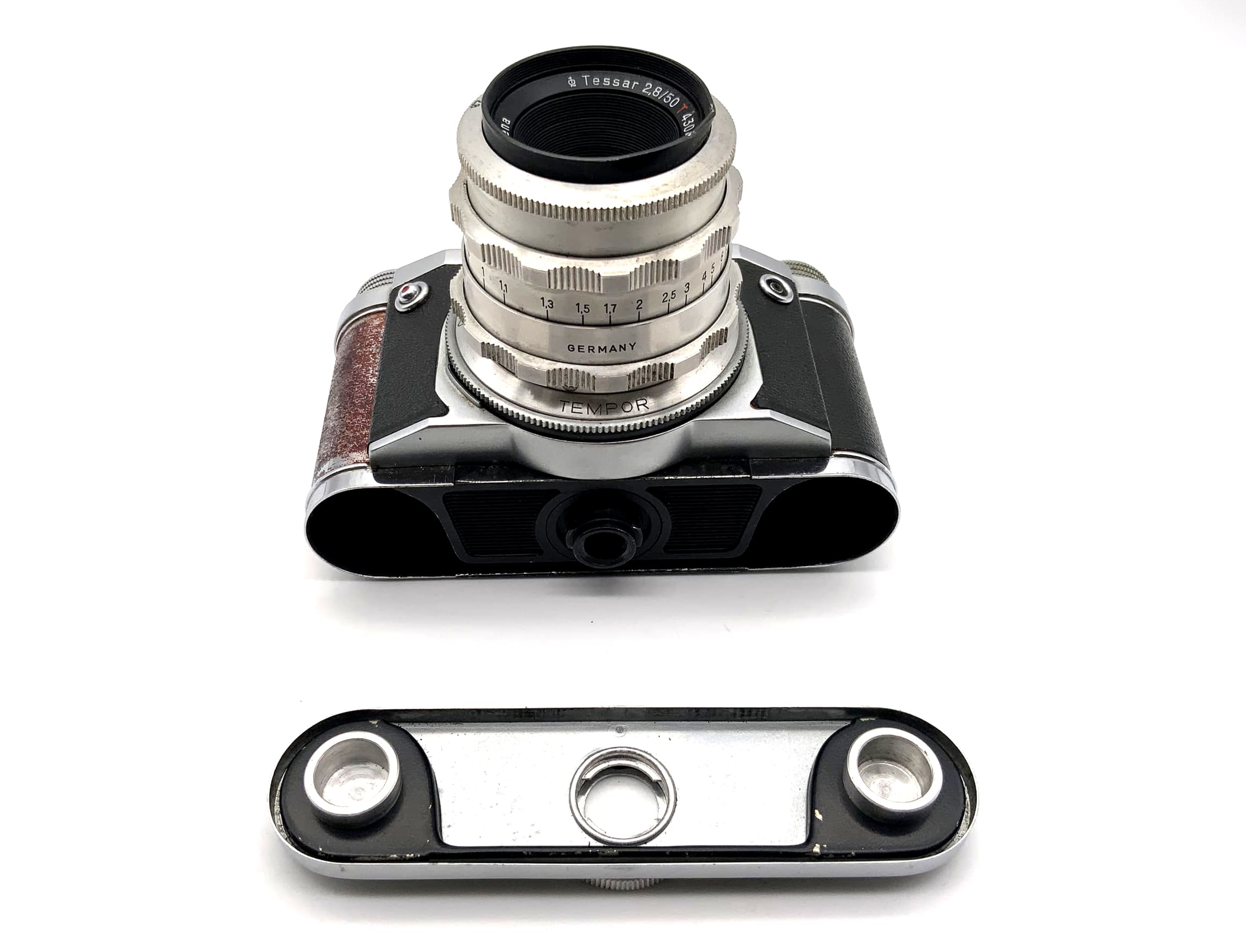 Appareil photo compact 35 mm Altix Tempor avec objectif Tessar 50 mm 1:2.8 rouge T