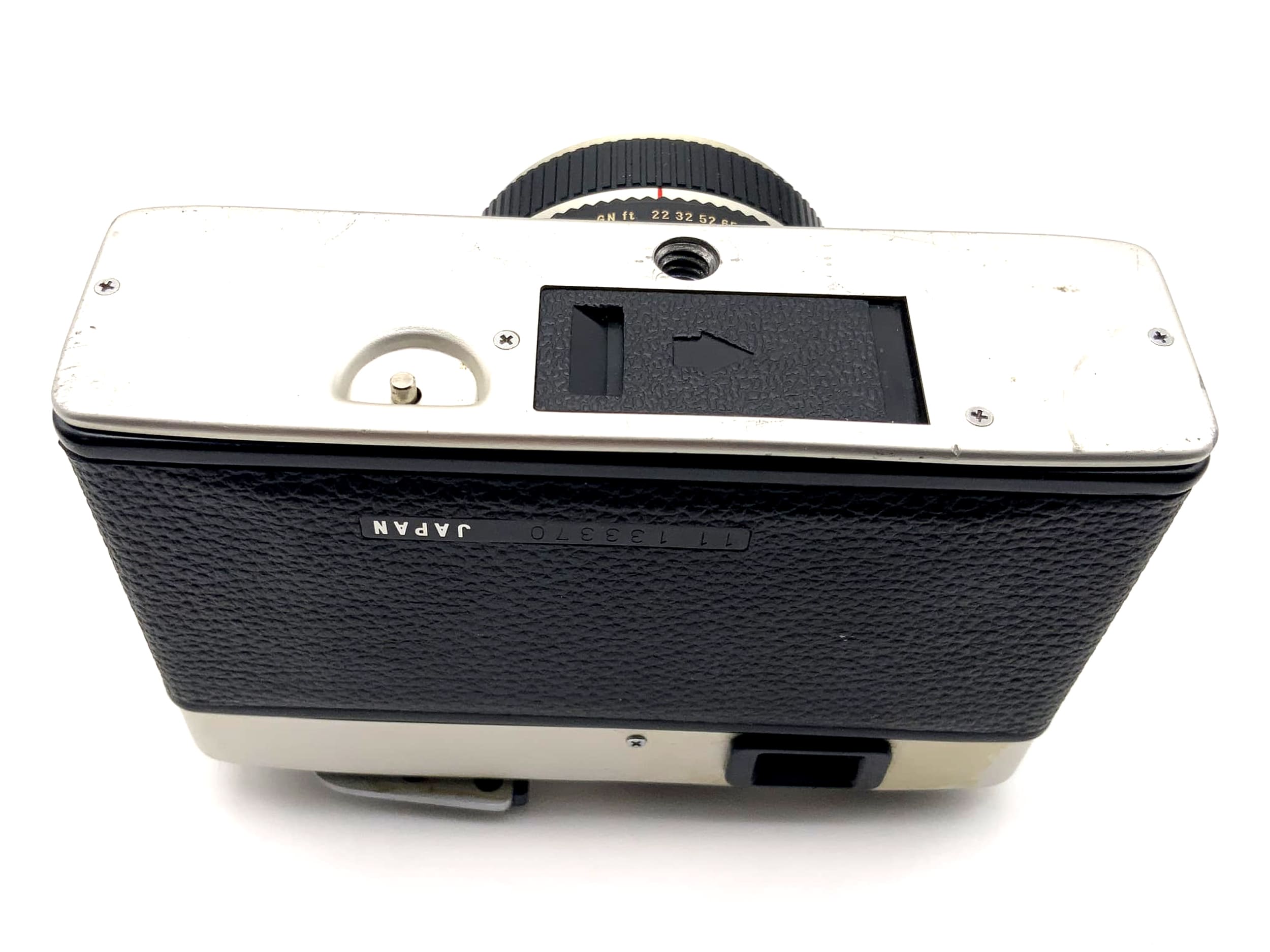 Appareil photo compact 35 mm Ricoh 800 EES avec viseur et objectif Rikenon 40 mm f/2.8