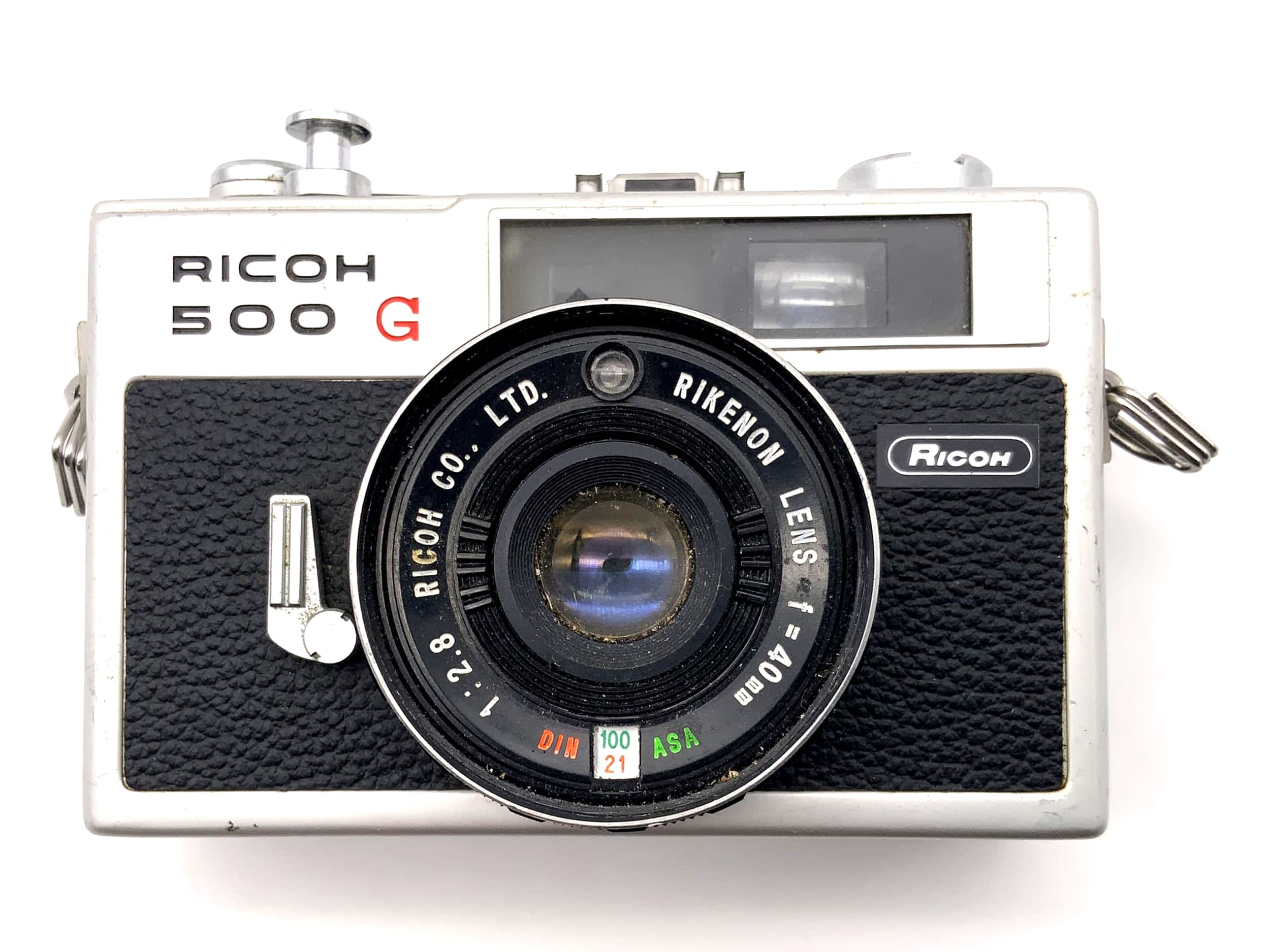 Ricoh 500 G viewfinder camera with Rikenon 40mm 1:2.8 35mm compact camera