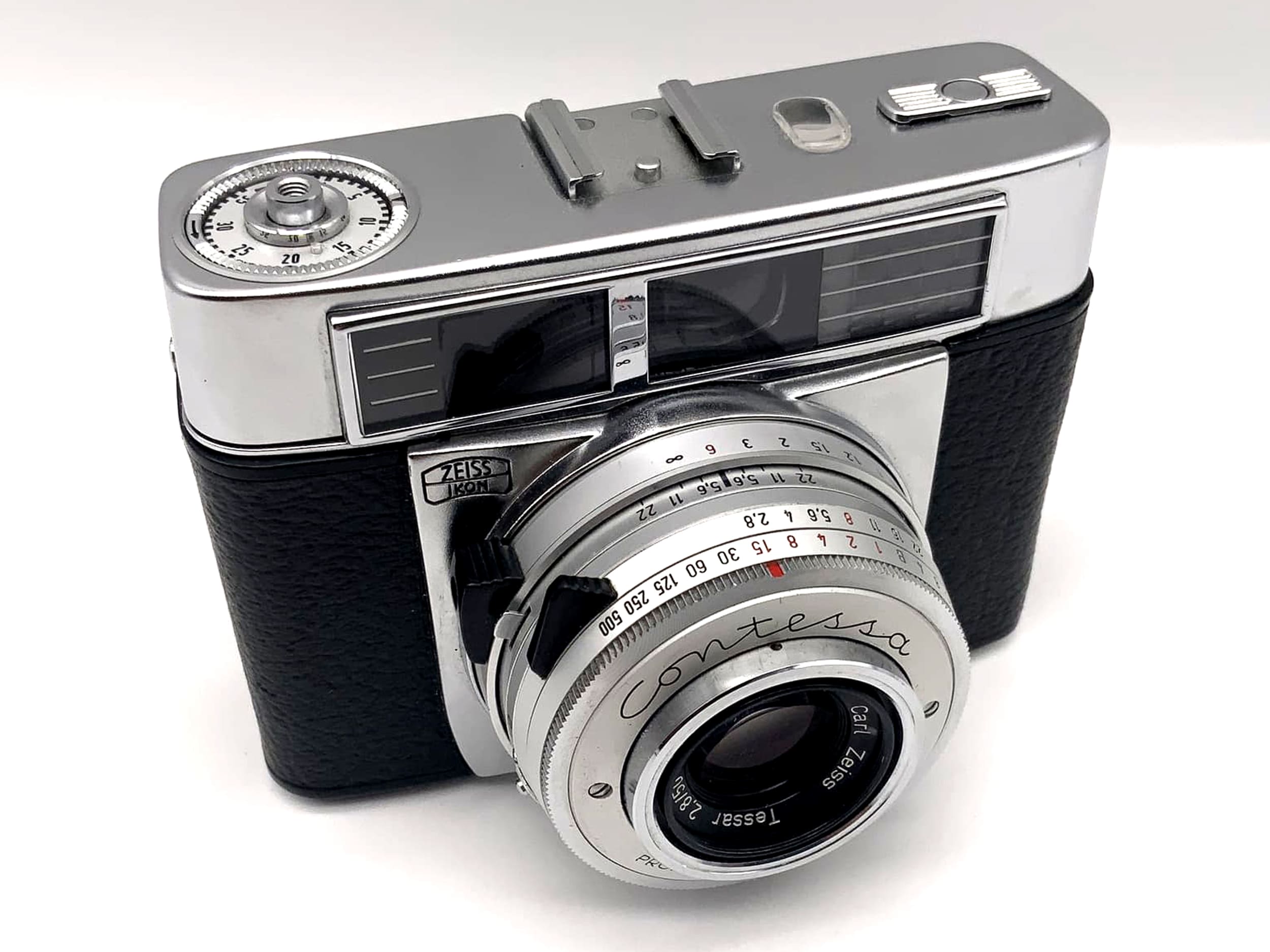 Appareil photo télémétrique Zeiss Ikon Contessa avec objectif Tessar 50 mm f/2,8, format compact 35 mm
