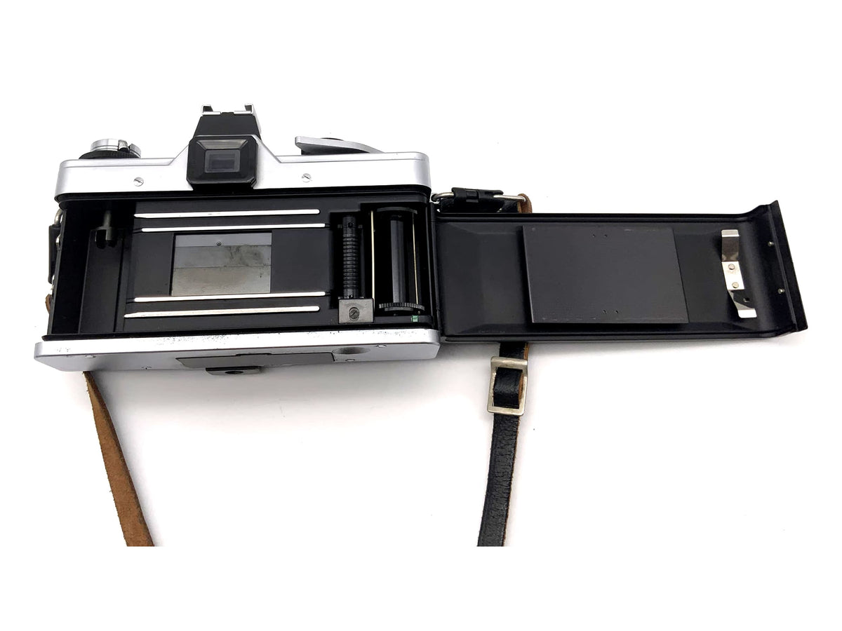 Praktica LLC SLR camera Pentacon 35mm camera body