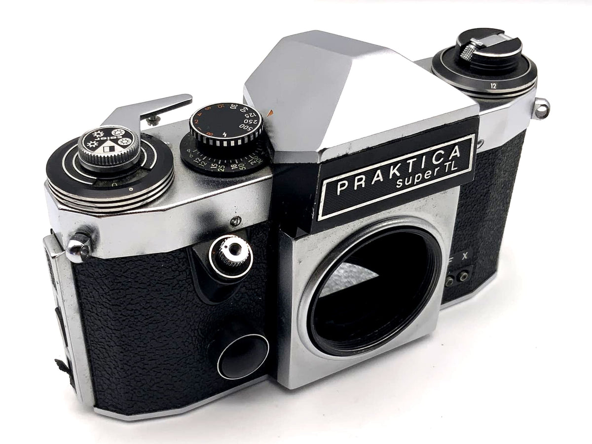 Praktica Super TL SLR camera with viewfinder, Pentacon 35mm body
