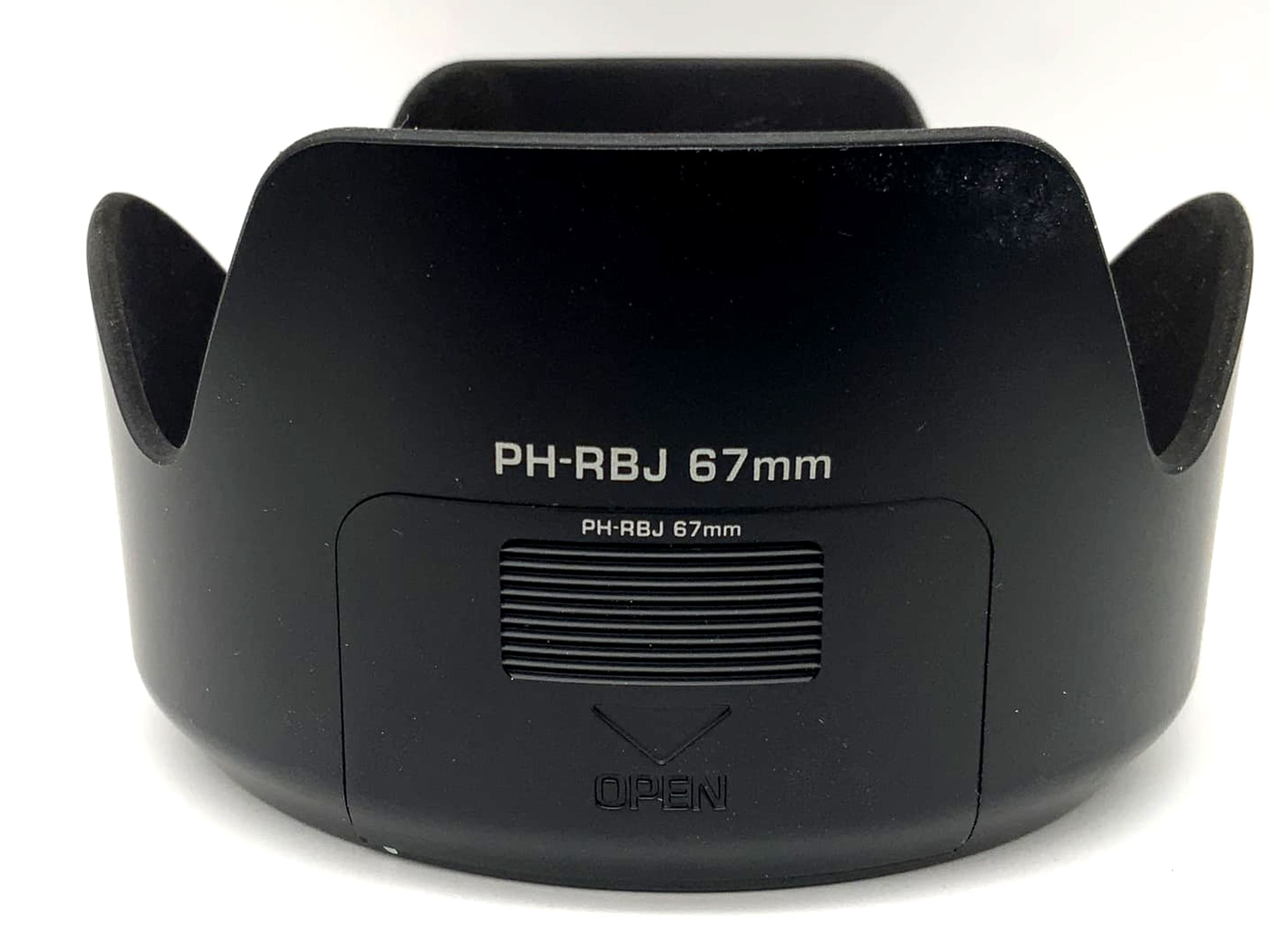 Pentax PH-RBJ 67mm lens hood with original packaging.