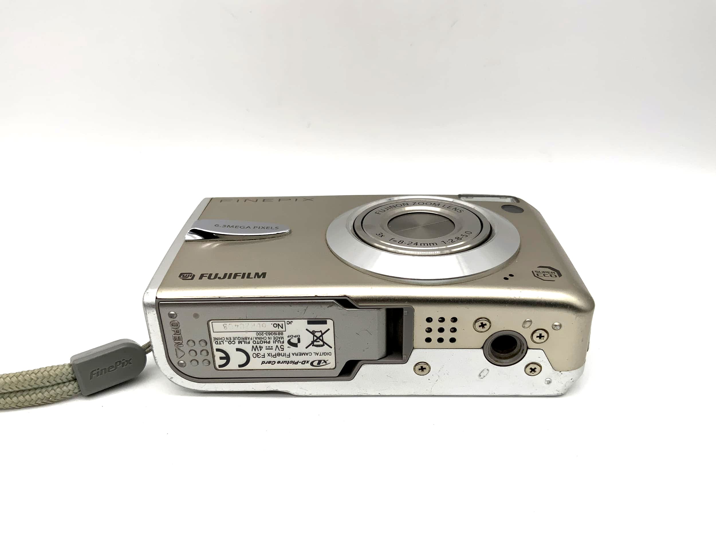 Objectif zoom Fujinon 3x f=8-24mm 1:2.8-5.0 6.3 MP Super CCD pour Fujifilm FinePix F30