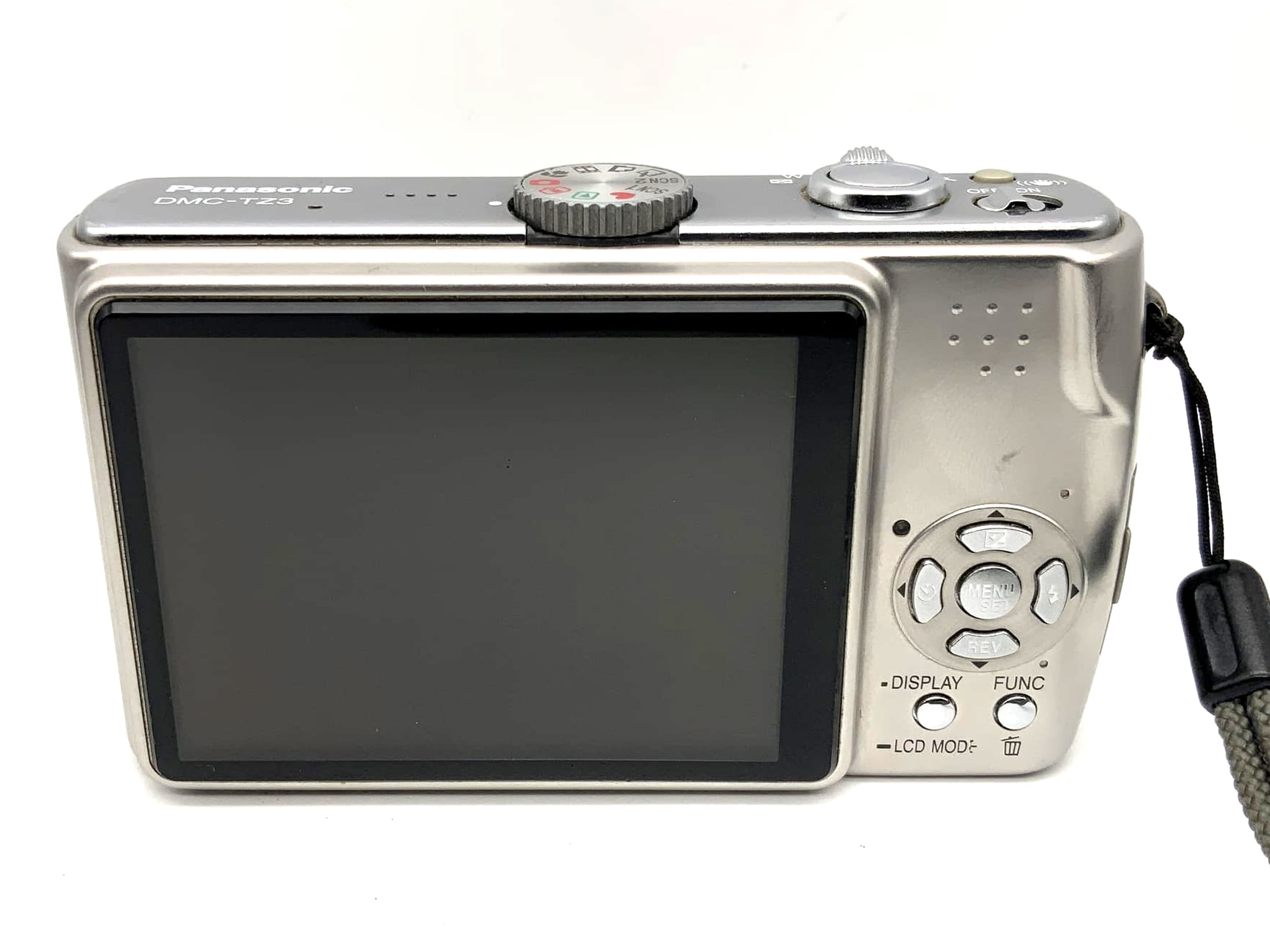 Panasonic Lumix DMC-TZ3 with Leica DC Vario-Elmar 1:3.3-4.9/4.6-46 ASPH 28mm Wide