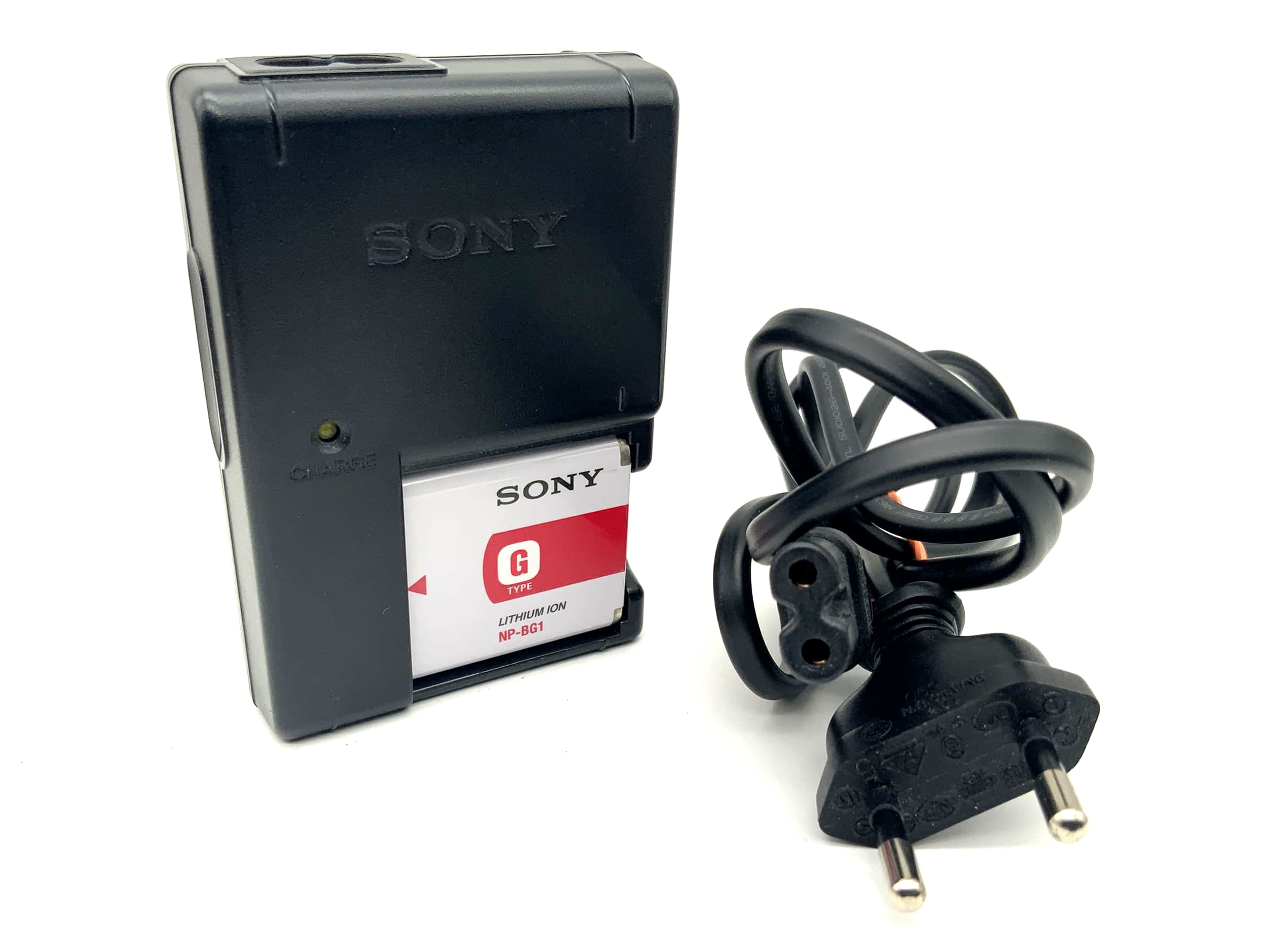 Sony Cyber-shot DSC-W50 avec objectif Carl Zeiss Vario-Tessar 2,8-5,2/6,3-18,9 6,0 MP