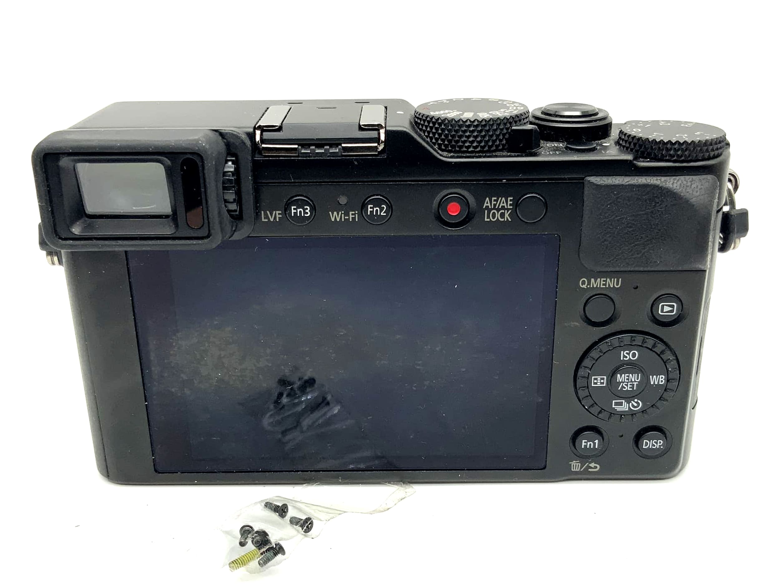 Panasonic Lumix DMC-LX100 with Leica DC Vario-Summilux 1:1.7-2.8/10.9-34 ASPH.