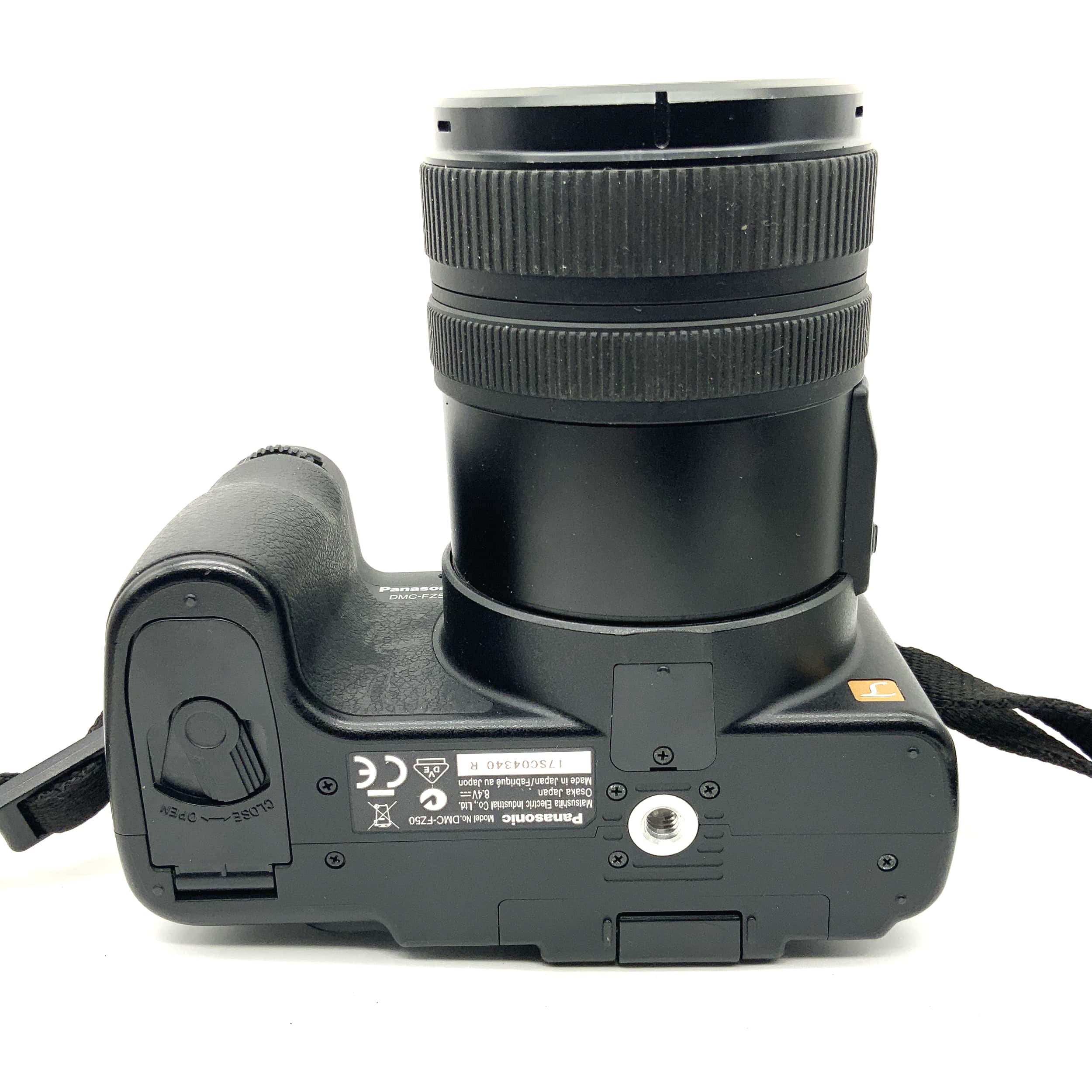 Panasonic Lumix DMC-FZ50 Leica DC Vario-Elmarit 1:2.8-3.7 / 7.4-88.8 12x zoom