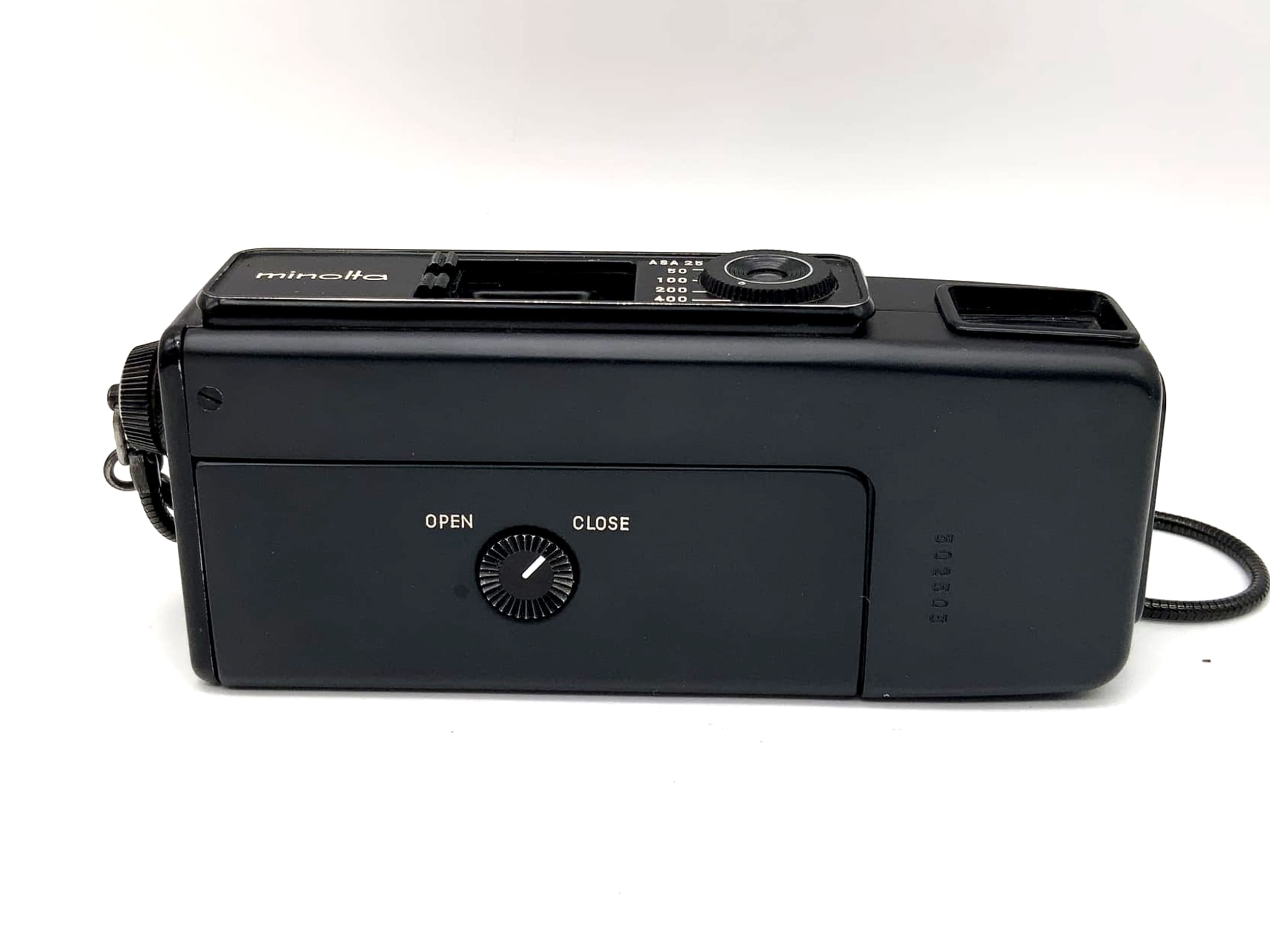 Minolta 16 MG - S miniature camera with 1:2.8 23mm subminiature camera spy cam