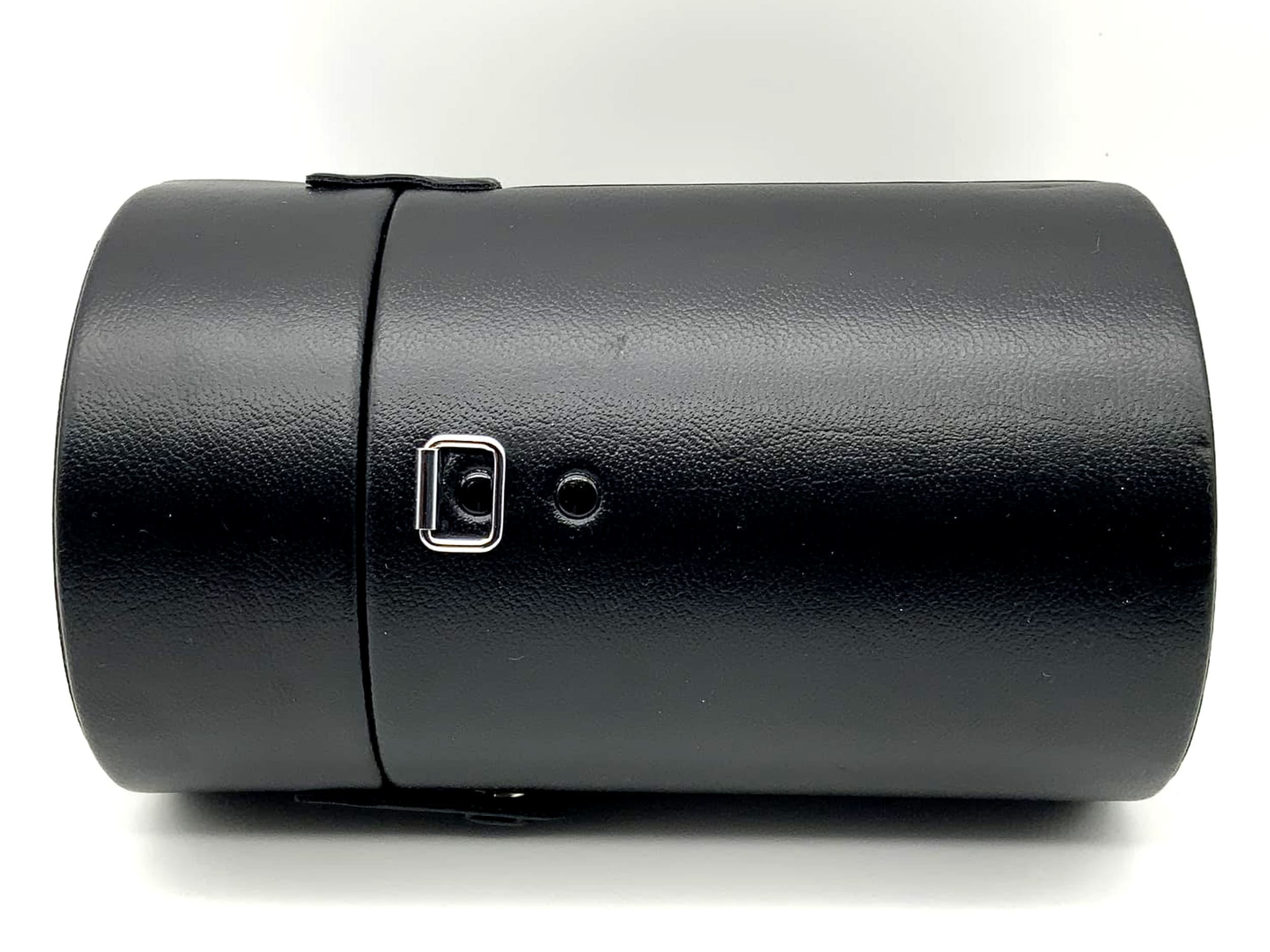 Étui rigide noir pour objectif Pentax HE-169 (réf. 33886)