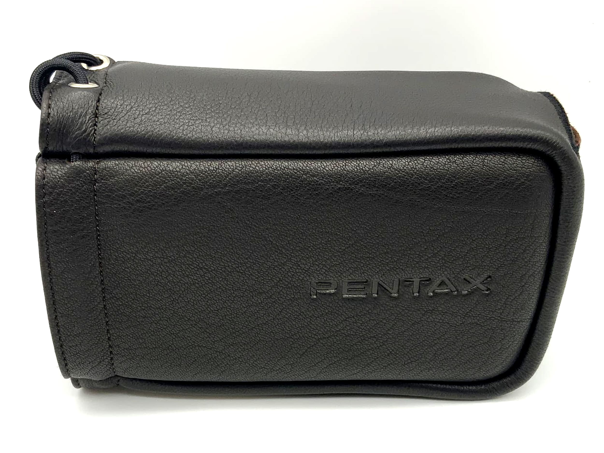 Étui noir Pentax O-CC120 pour appareil photo Pentax K-01, dans son emballage d'origine