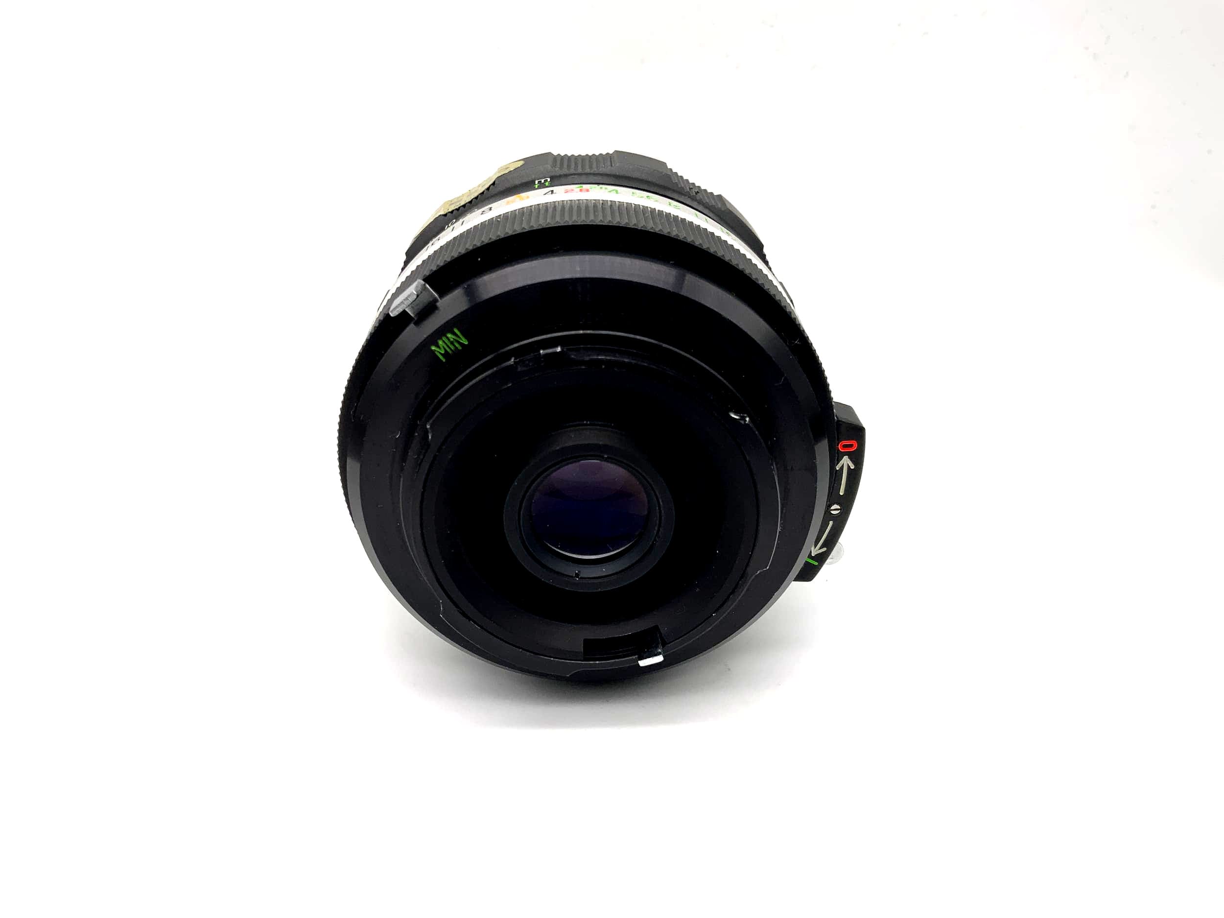 Objectif Soligor 28 mm 1:2.8 grand angle automatique (Minolta MD)