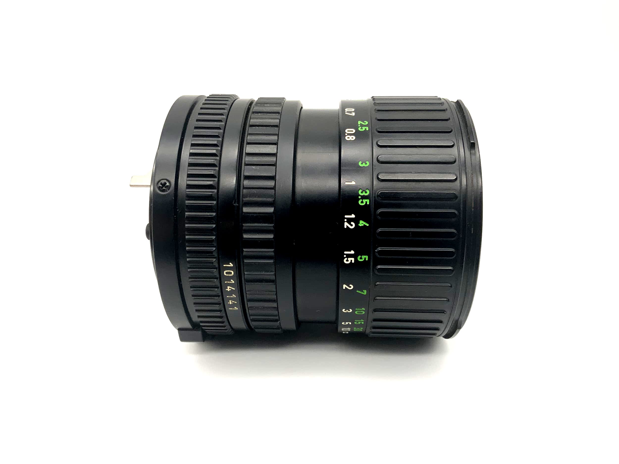 Objectif Canon 35-70 mm 1:3.5-4.5 pour appareil photo FD (Canon FD)