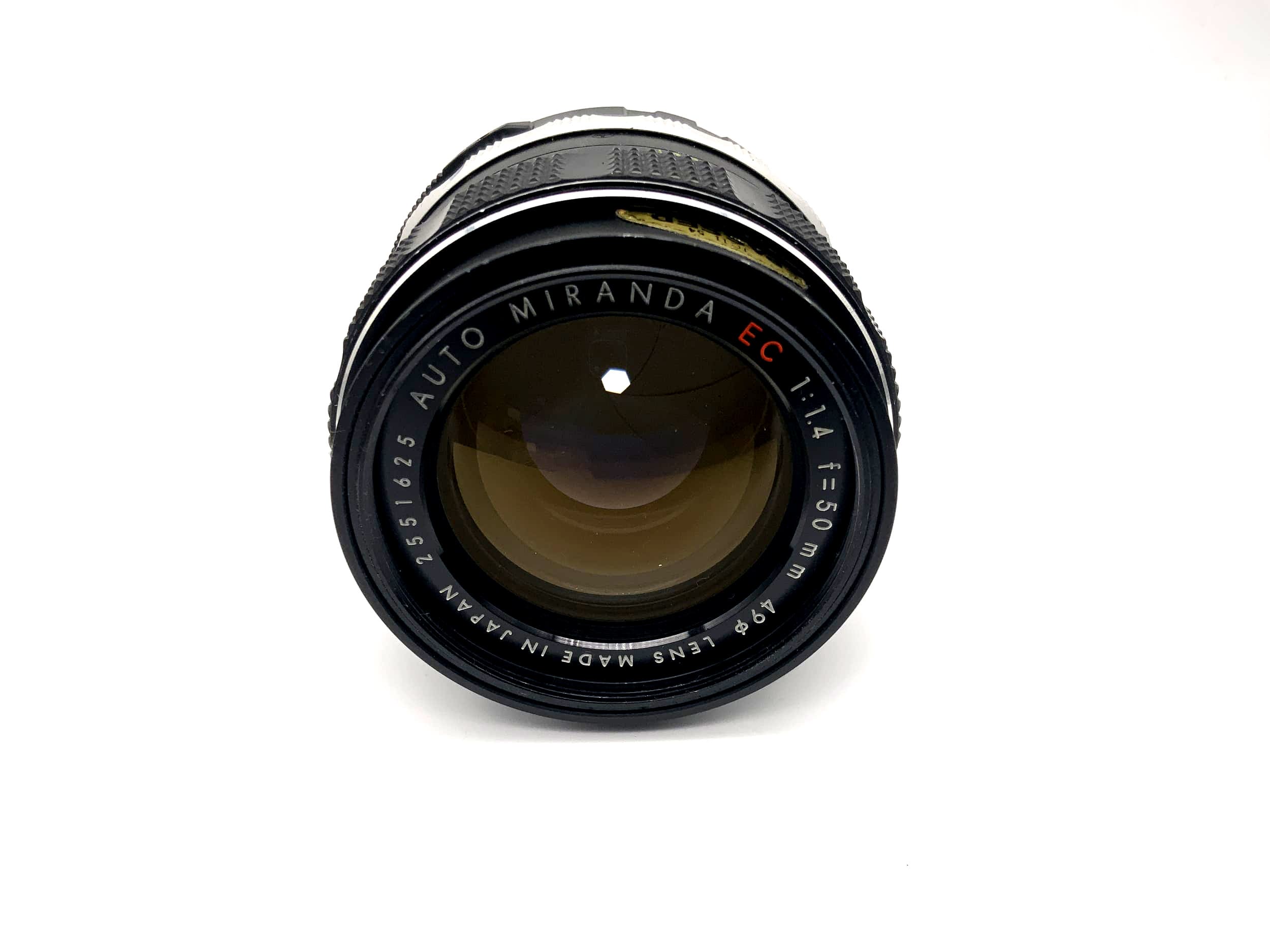Objectif Miranda 50 mm 1:1.4 rouge EC pour appareil photo automatique (monture à baïonnette Miranda)