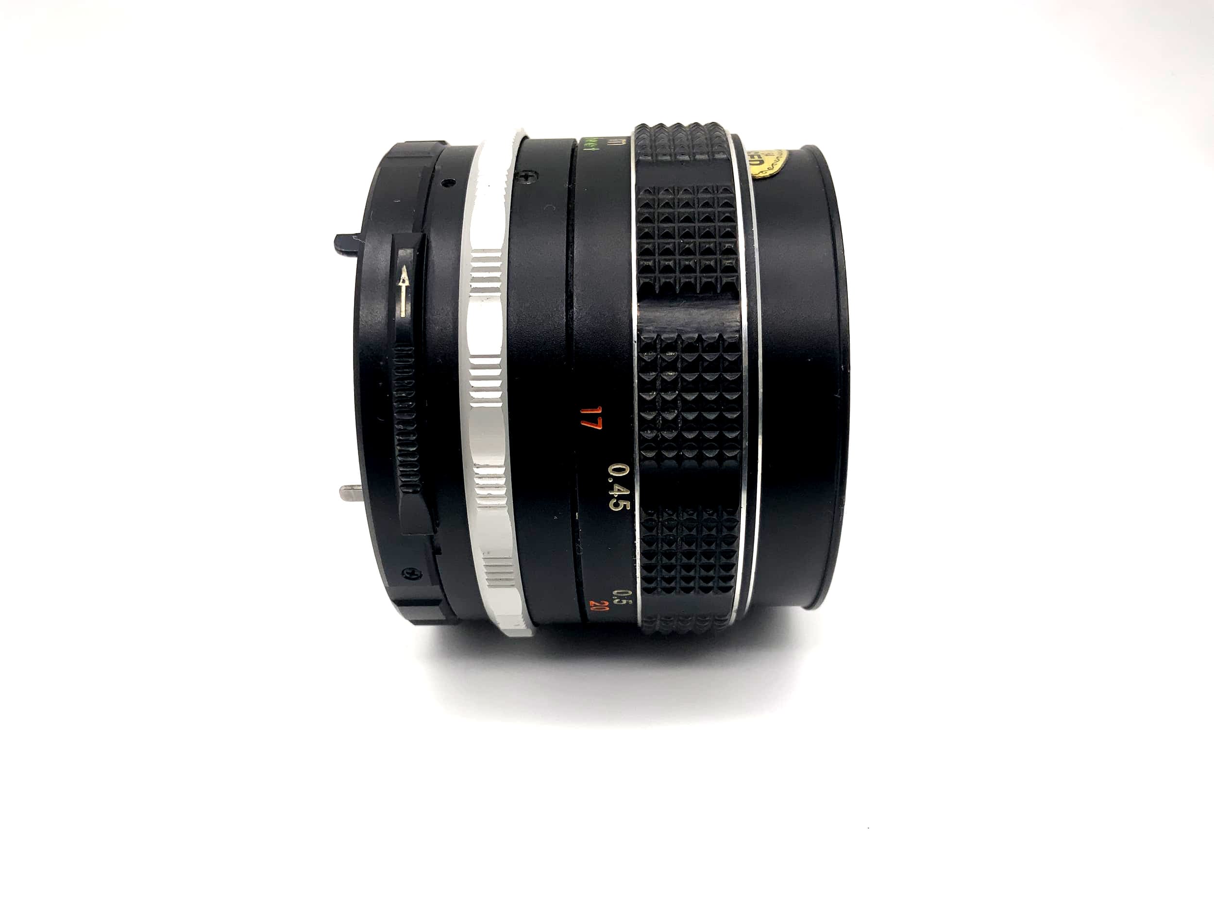 Objectif Miranda 50 mm 1:1.4 rouge EC pour appareil photo automatique (monture à baïonnette Miranda)