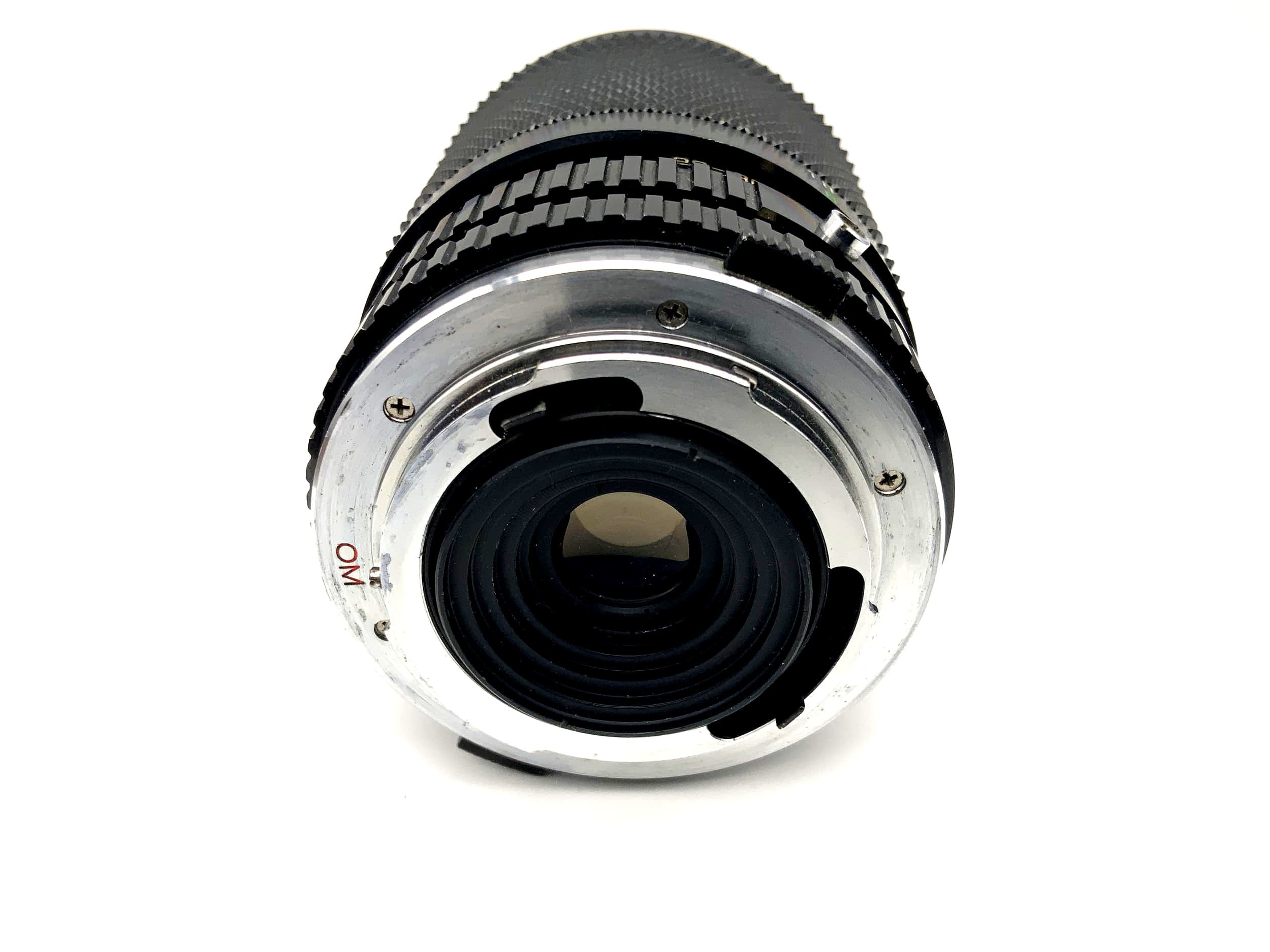 Objectif Soligor 28-80mm 1:3.5-4.5 MC Zoom Macro C/D pour appareil photo (Olympus OM)