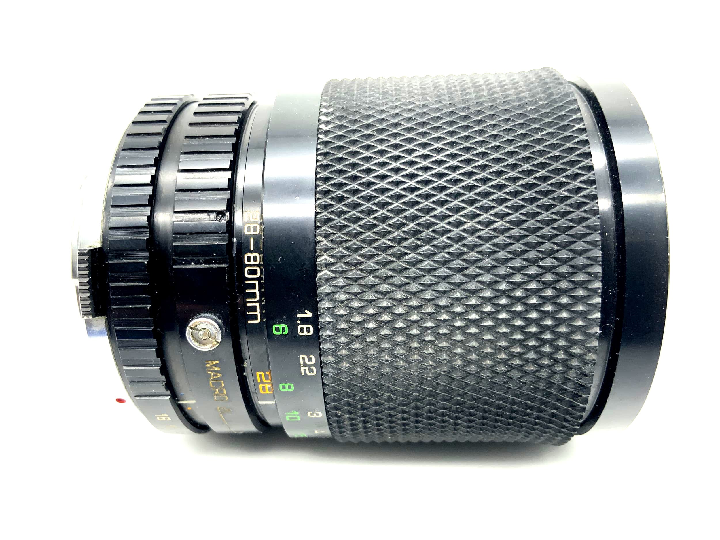 Objectif Soligor 28-80mm 1:3.5-4.5 MC Zoom Macro C/D pour appareil photo (Olympus OM)