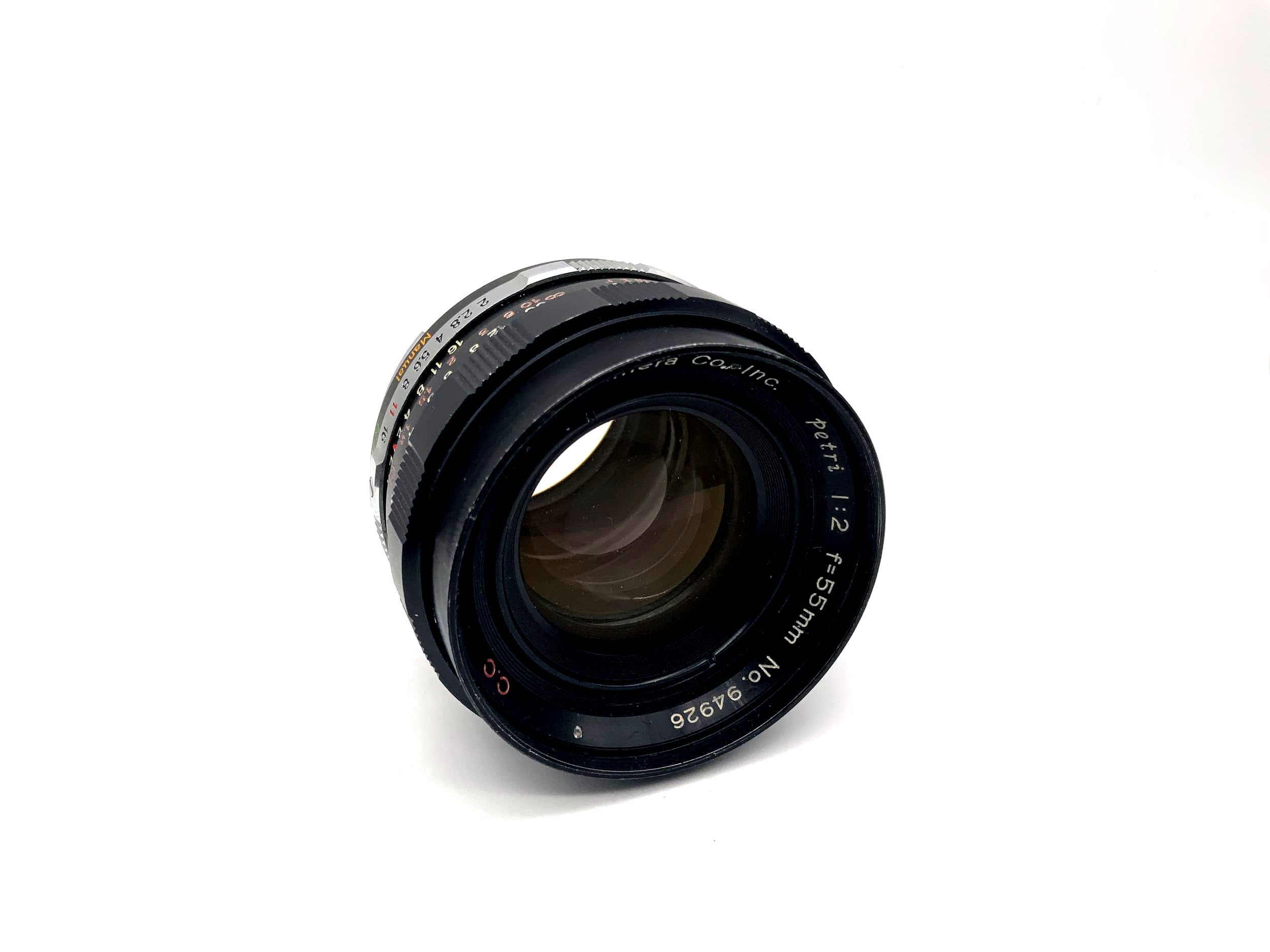 Objectif Petri 55 mm 1:2 rouge CC pour appareil photo (baïonnette Petri)