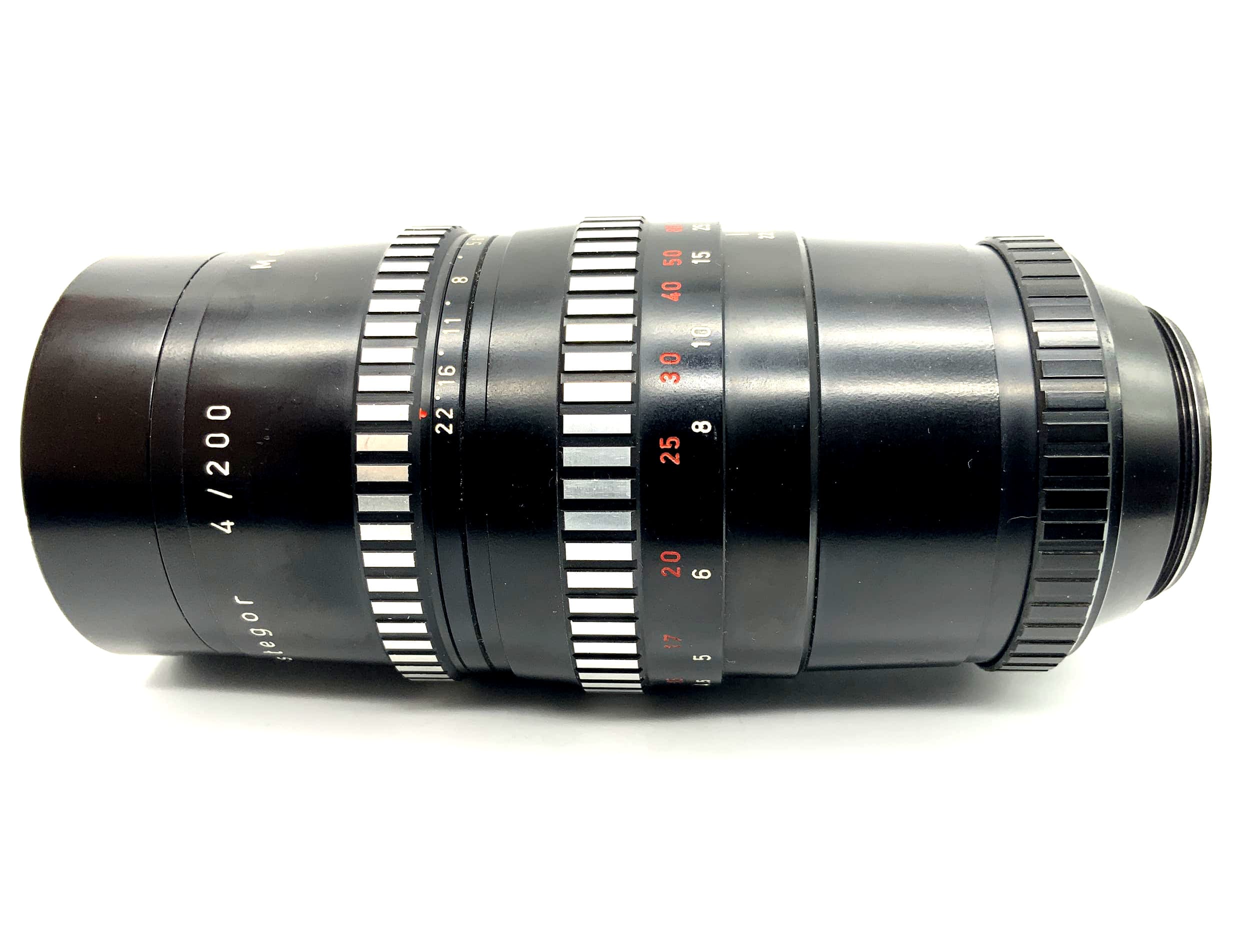 Meyer Optik Görlitz 200mm 1:4 lens Orestegor 15 Blades camera lens (M42)