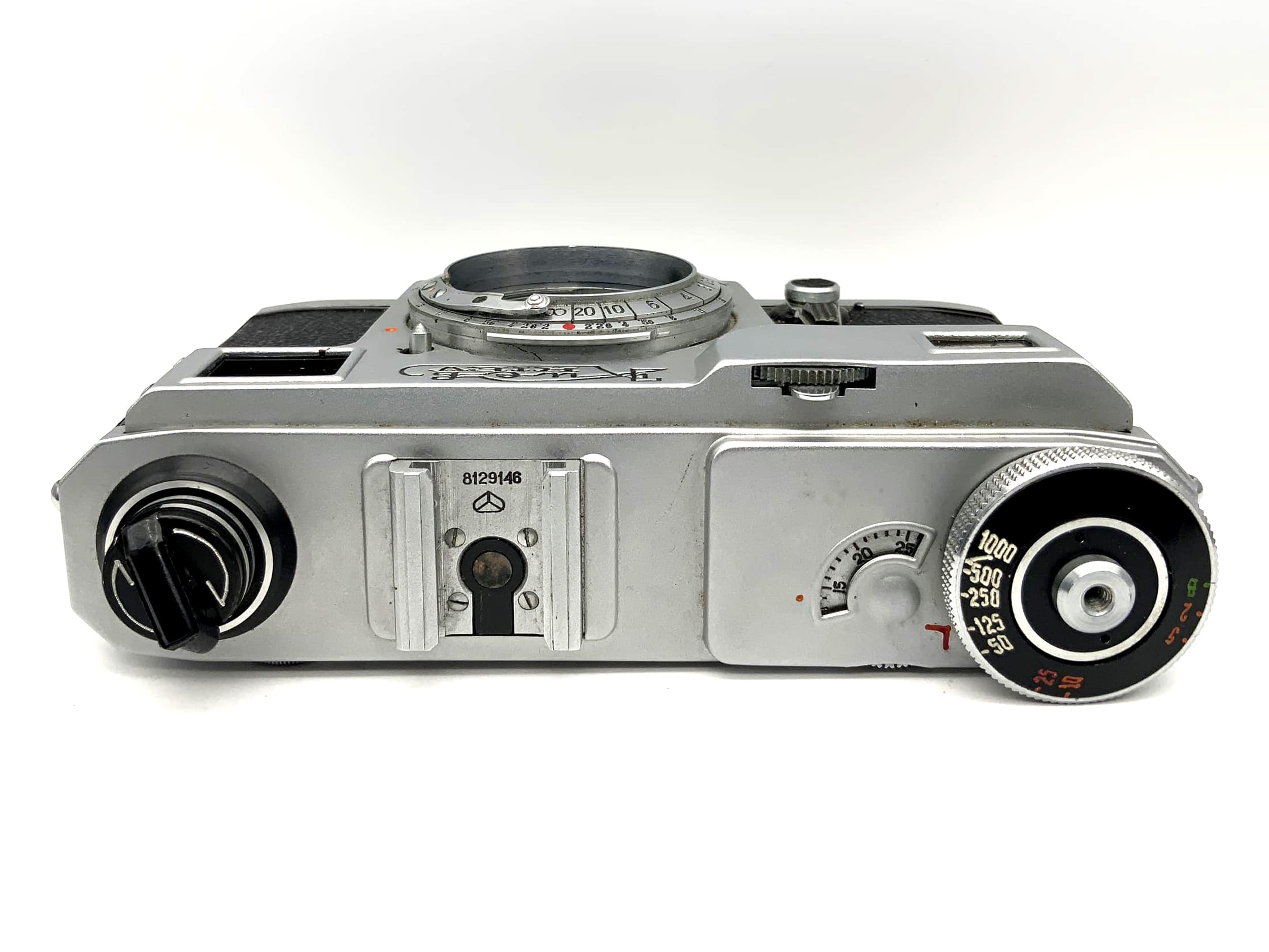 Boîtier vintage URSS Arsenal Kiev 4A 35 mm avec viseur (Contax RF)