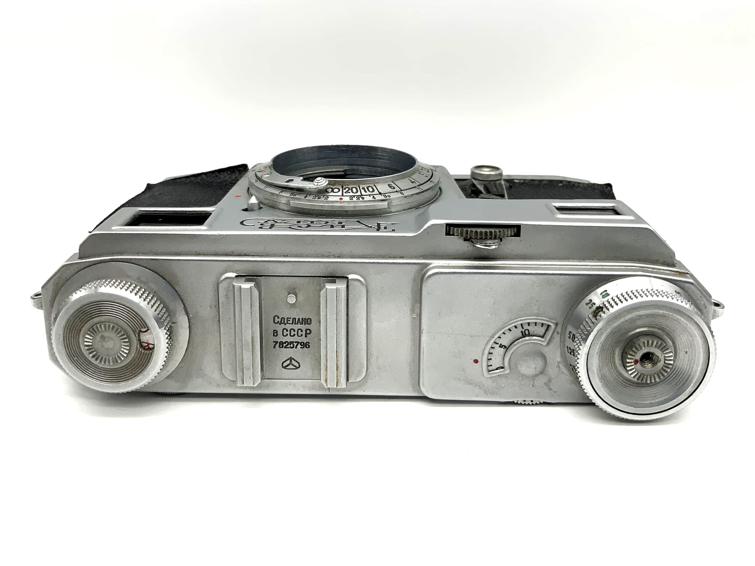 Boîtier vintage URSS Arsenal Kiev 4A 35 mm avec viseur (Contax RF)