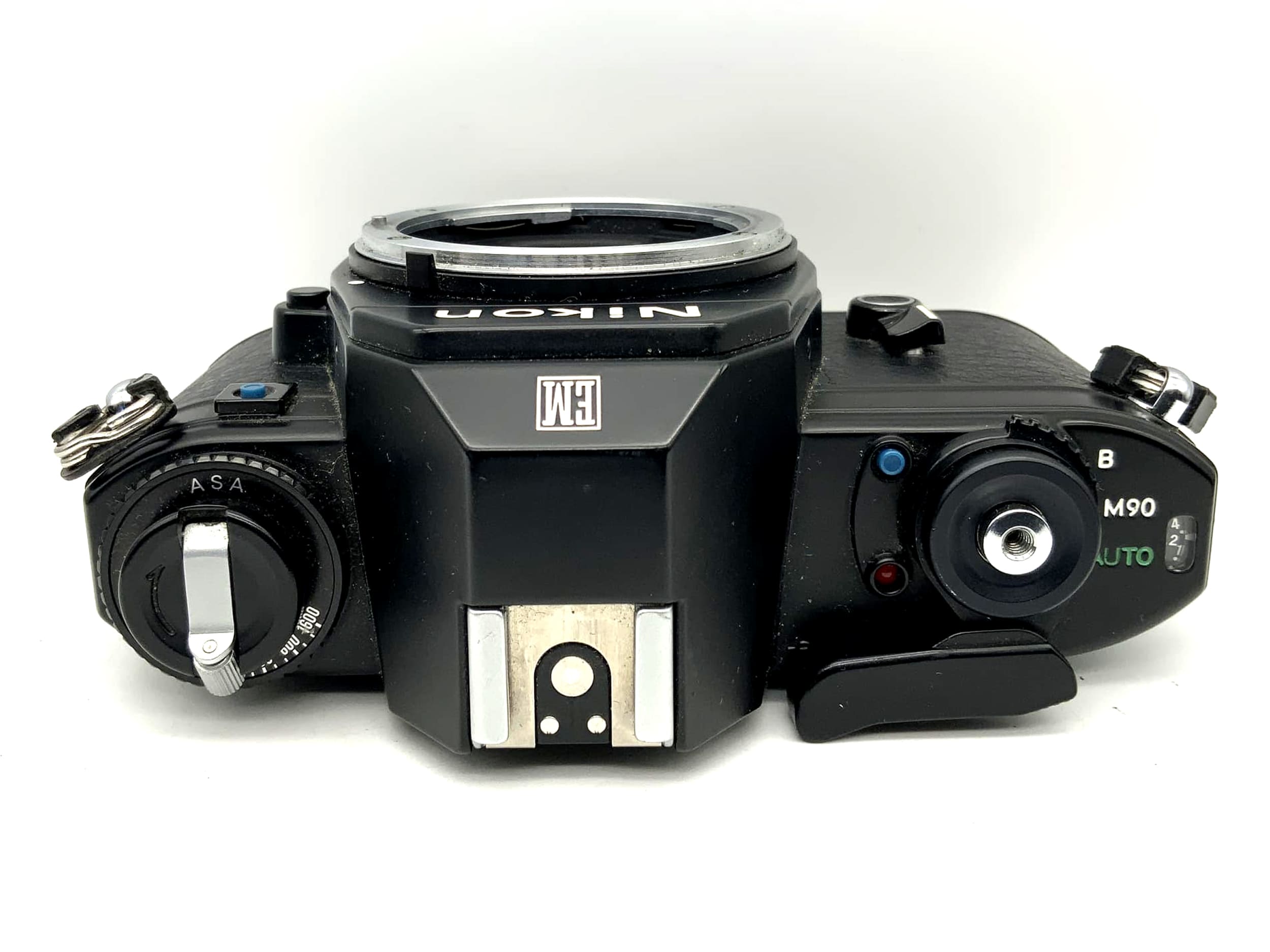 Boîtier d'appareil photo reflex Nikon EM 35 mm (Nikon F)