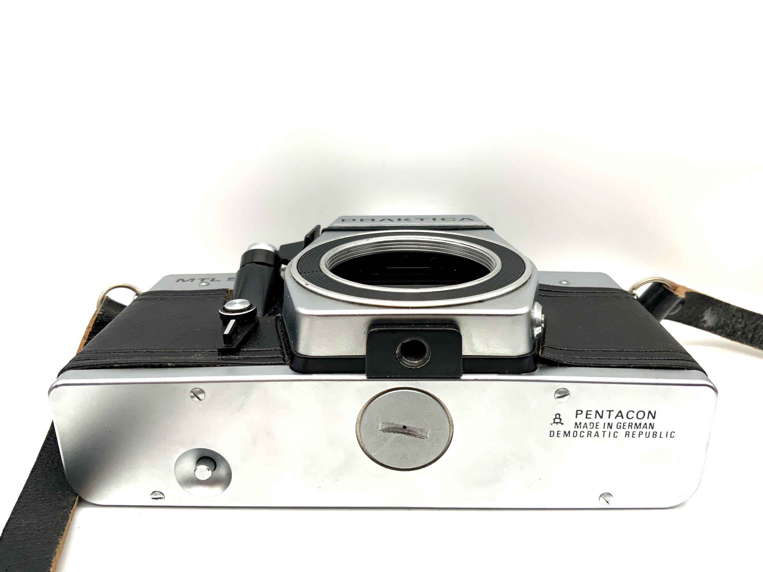 Pentacon Praktica MTL 5 35mm SLR camera body! Light meter defective!