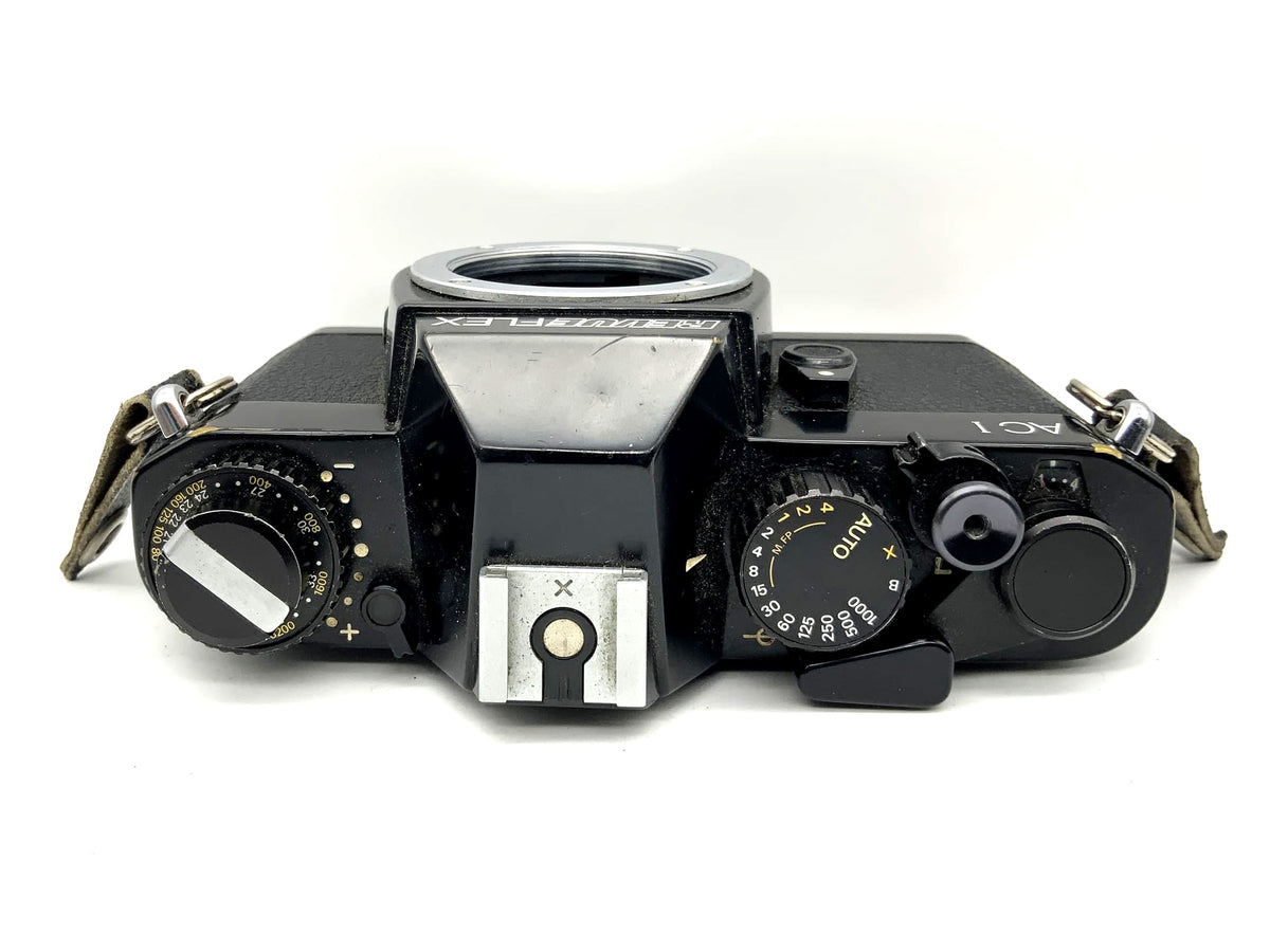Appareil photo reflex 35 mm Revue Flex AC I, boîtier AC 1 ! Cellule posemétrique défectueuse !
