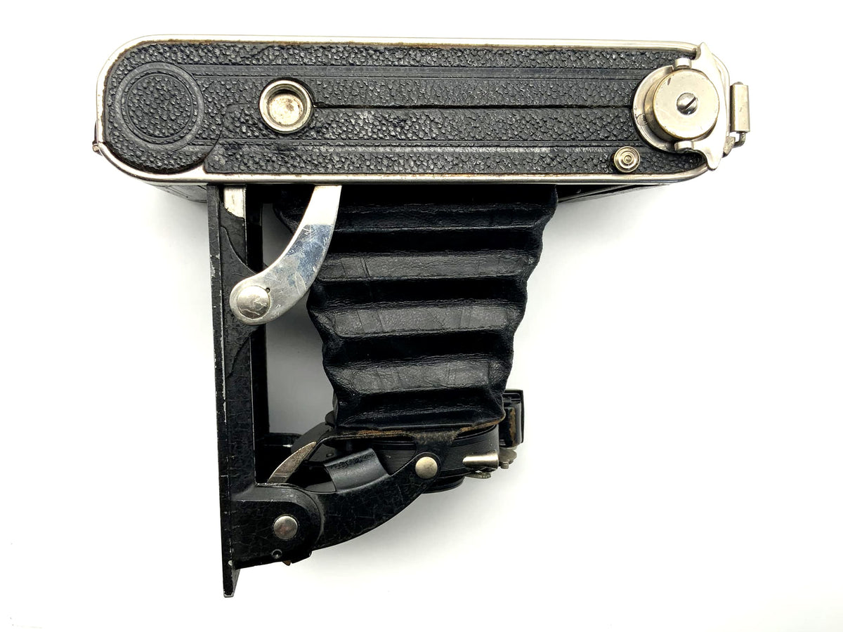 Appareil photo pliable Voigtländer avec Anastigmat Voigtar 1:6.3 AGC