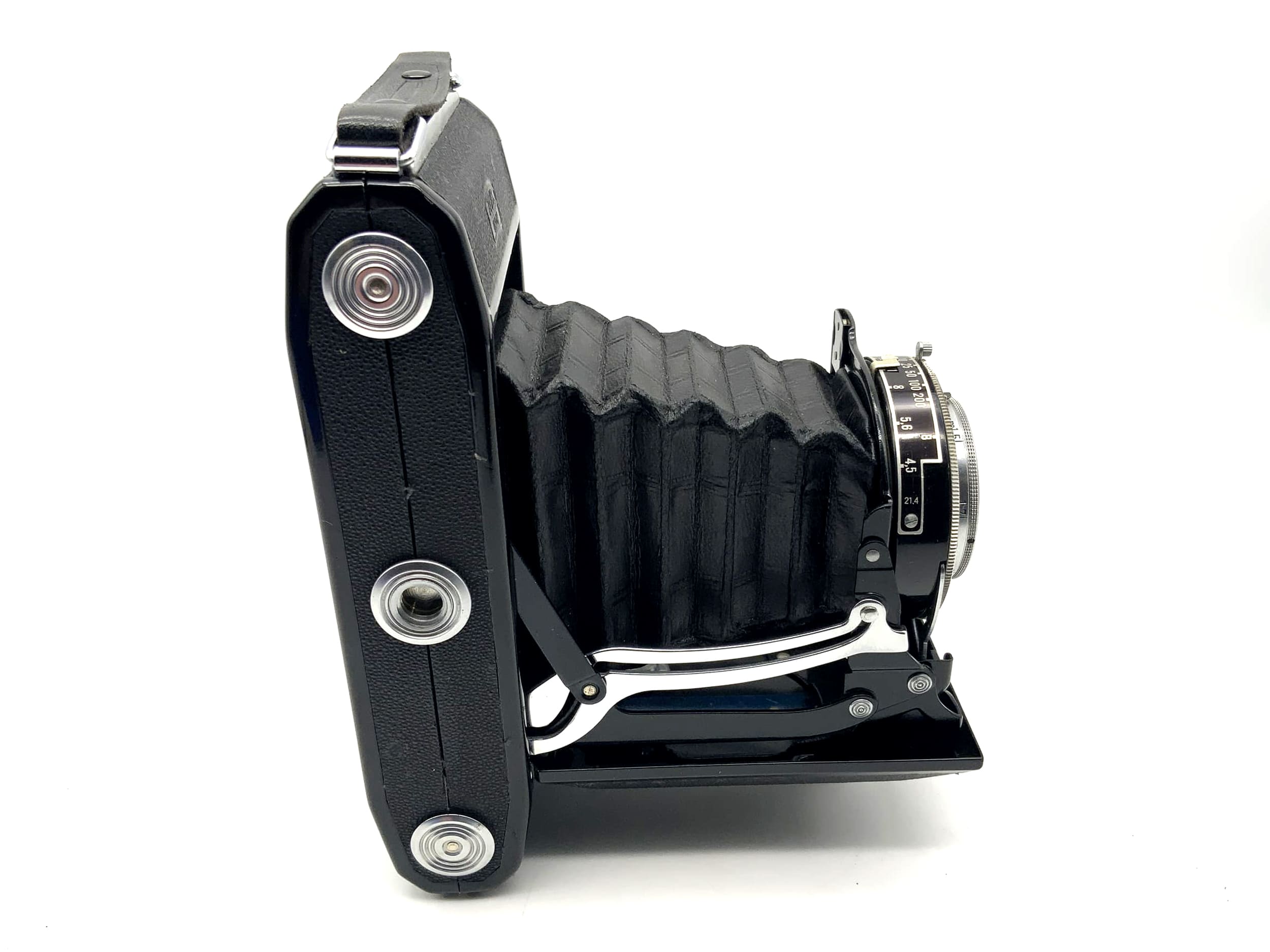 Zeiss Ikon Ikonta 521/2 folding camera with Novar Anastigmat 1:4.5 10.5cm 105mm